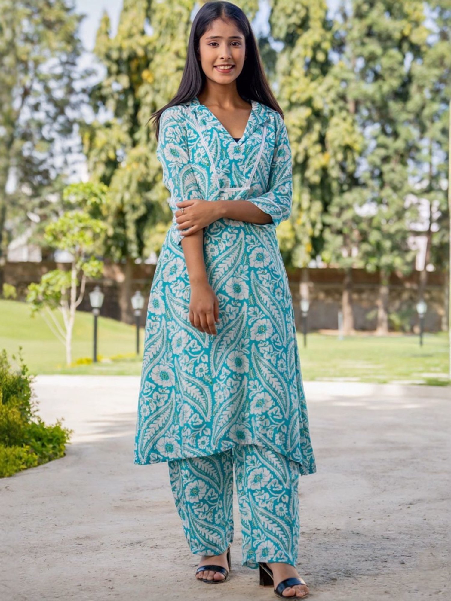HOUSE OF JAMOTI Blue Printed Kurta Palazzo Set