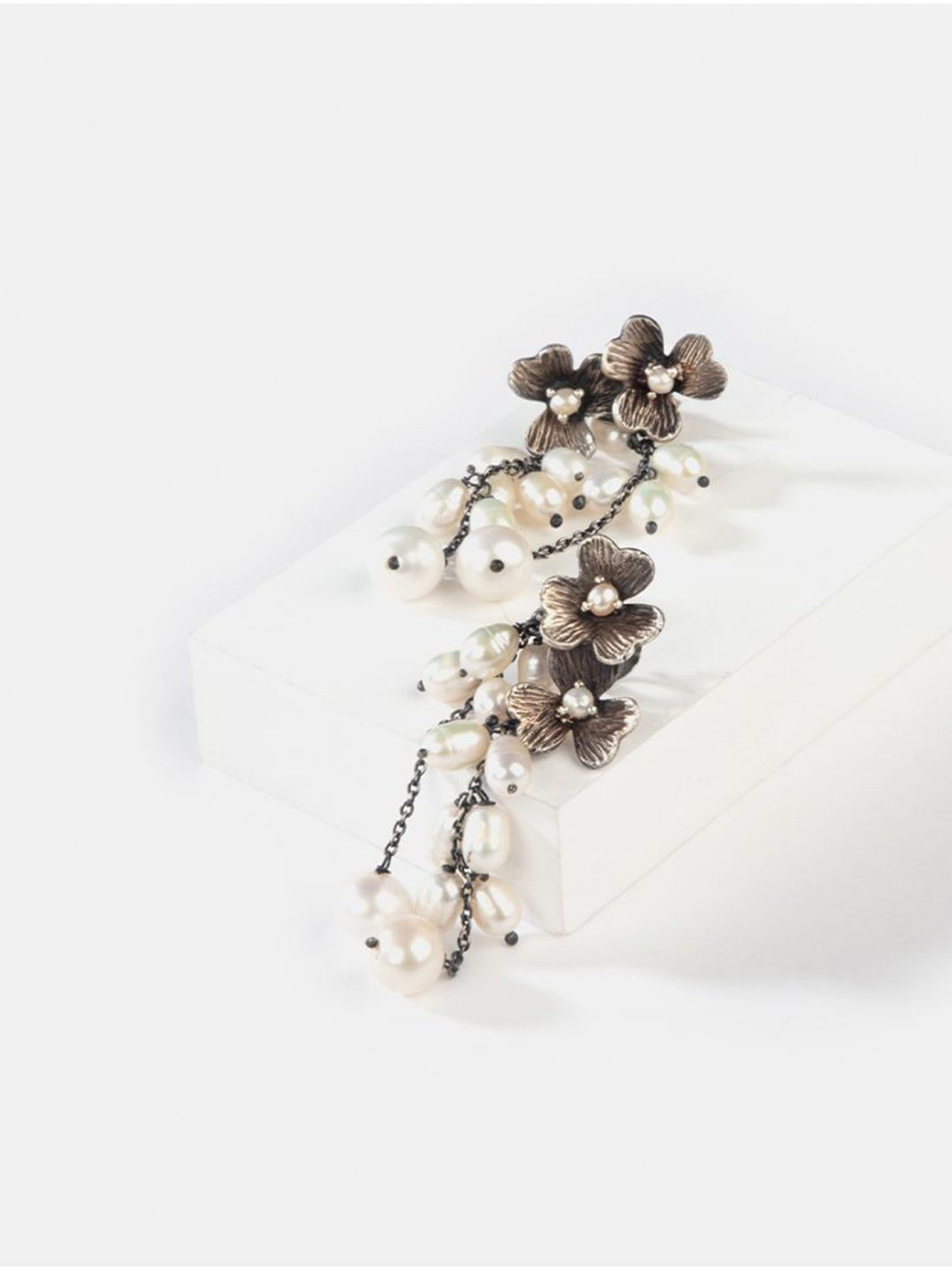 Shaya 92.5 Sterling Silver Oxidized Joan C Earrings for Women