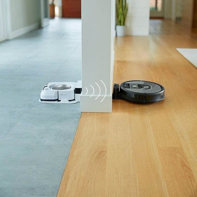 iRobot Roomba 960 Wi-Fi Connected Robot Vacuum