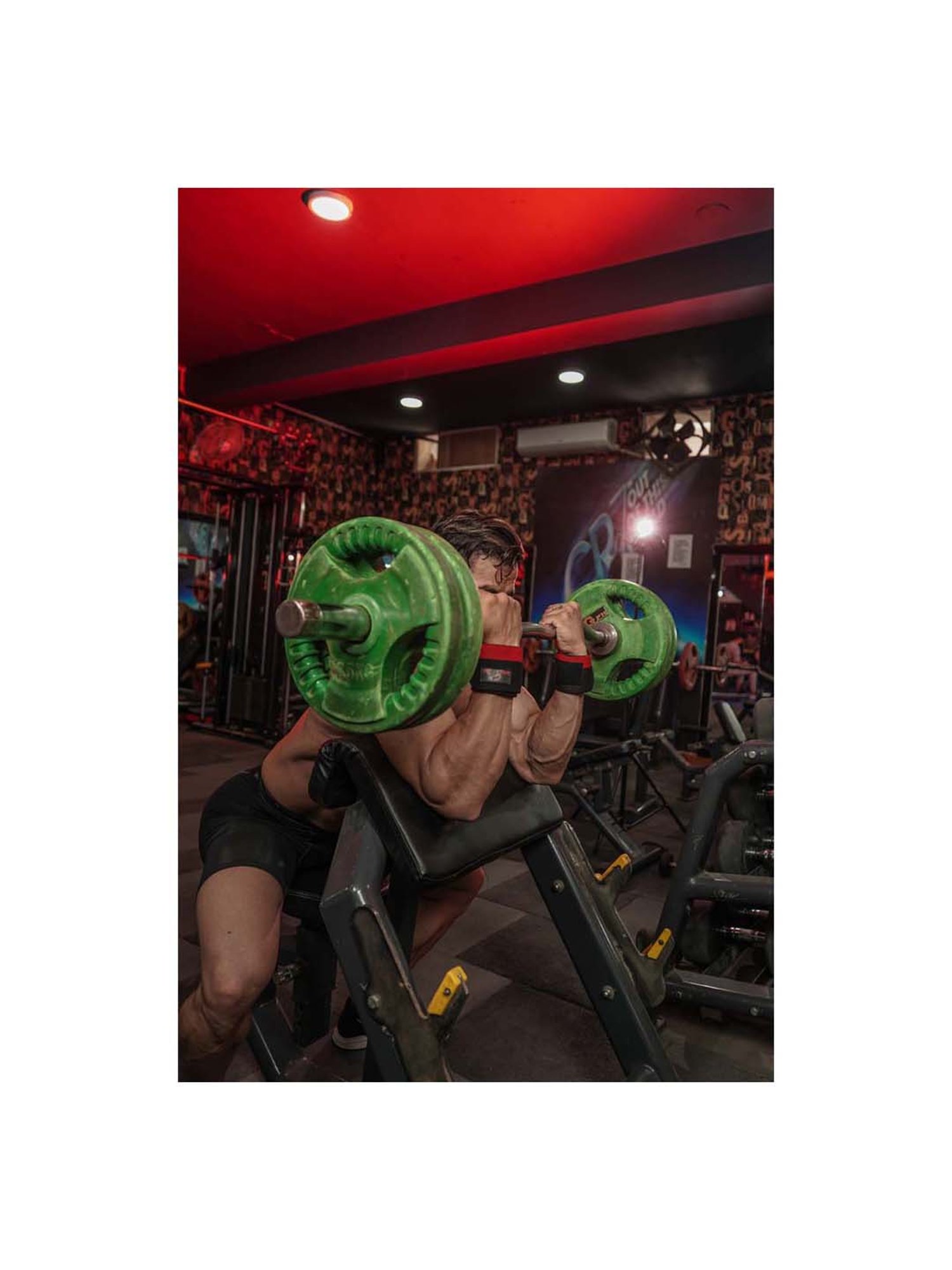 SportSoul Red & Black Wrist Band with Thumb Support