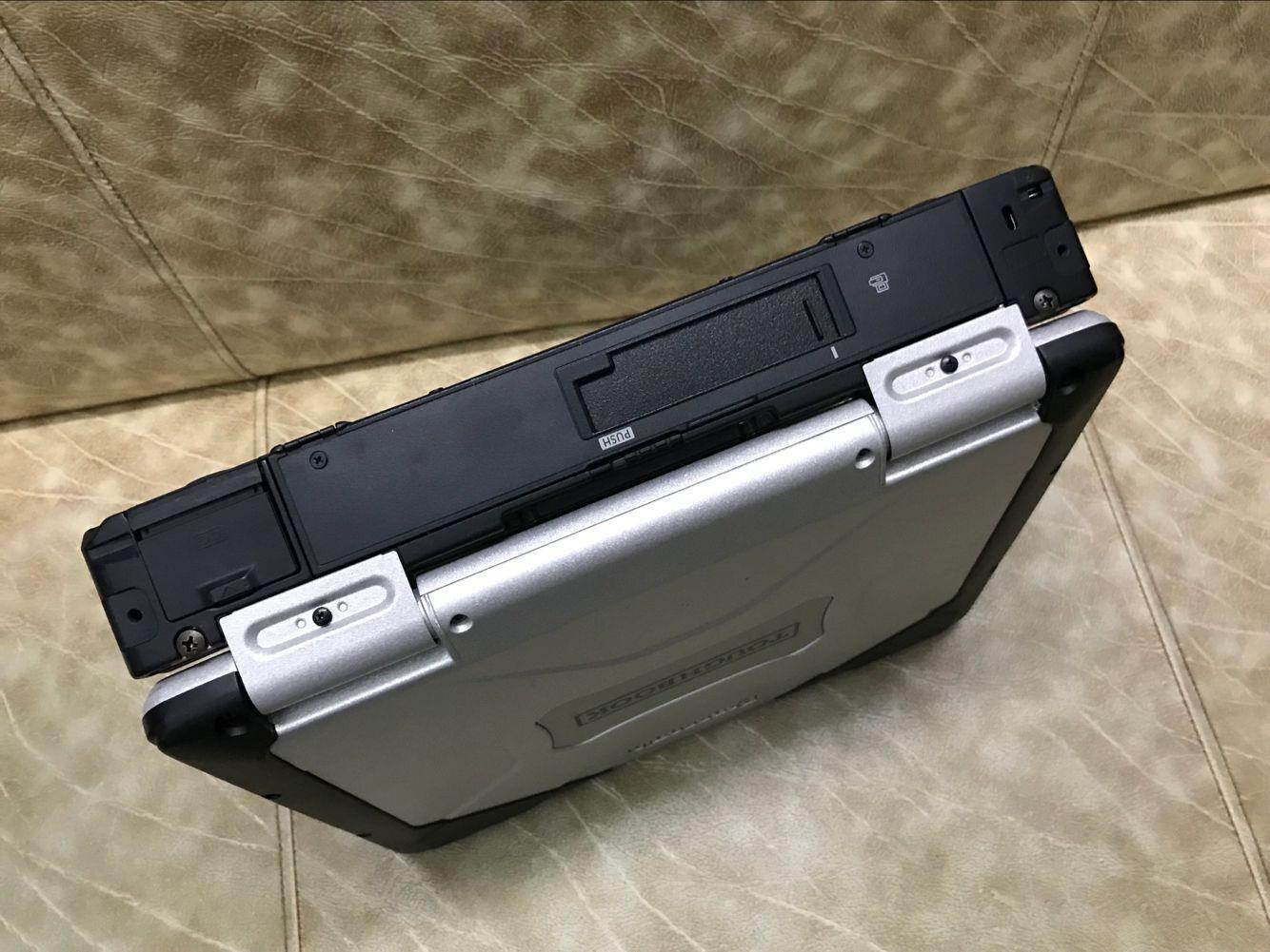 Panasonic laptop CF-31 fully rugged CPU i5/2520/MK2 memory 4G/DDR3 HDD 500G 13 inch LED screen 1024*768 hand touch rotating Windows 7/XP