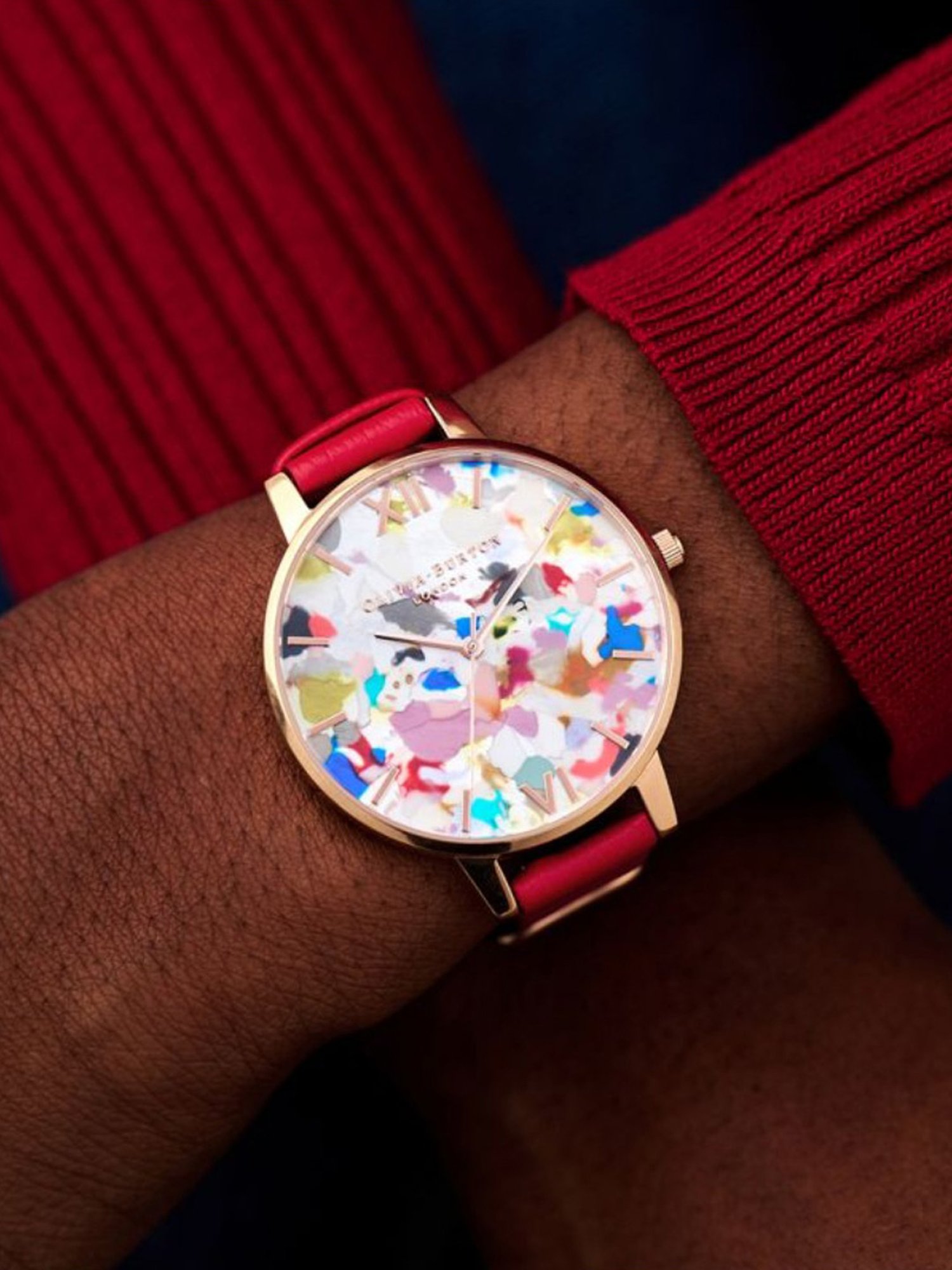 Olivia Burton OBGSET152 Pop Art Analog Watch for Women With Interchangeable Strap