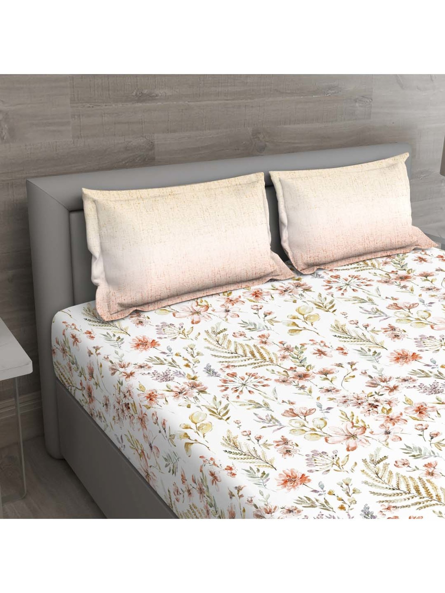 GM 'Matthiola' Beige & Brown Cotton 150 TC Double Bedsheet with 2 Pillow Covers