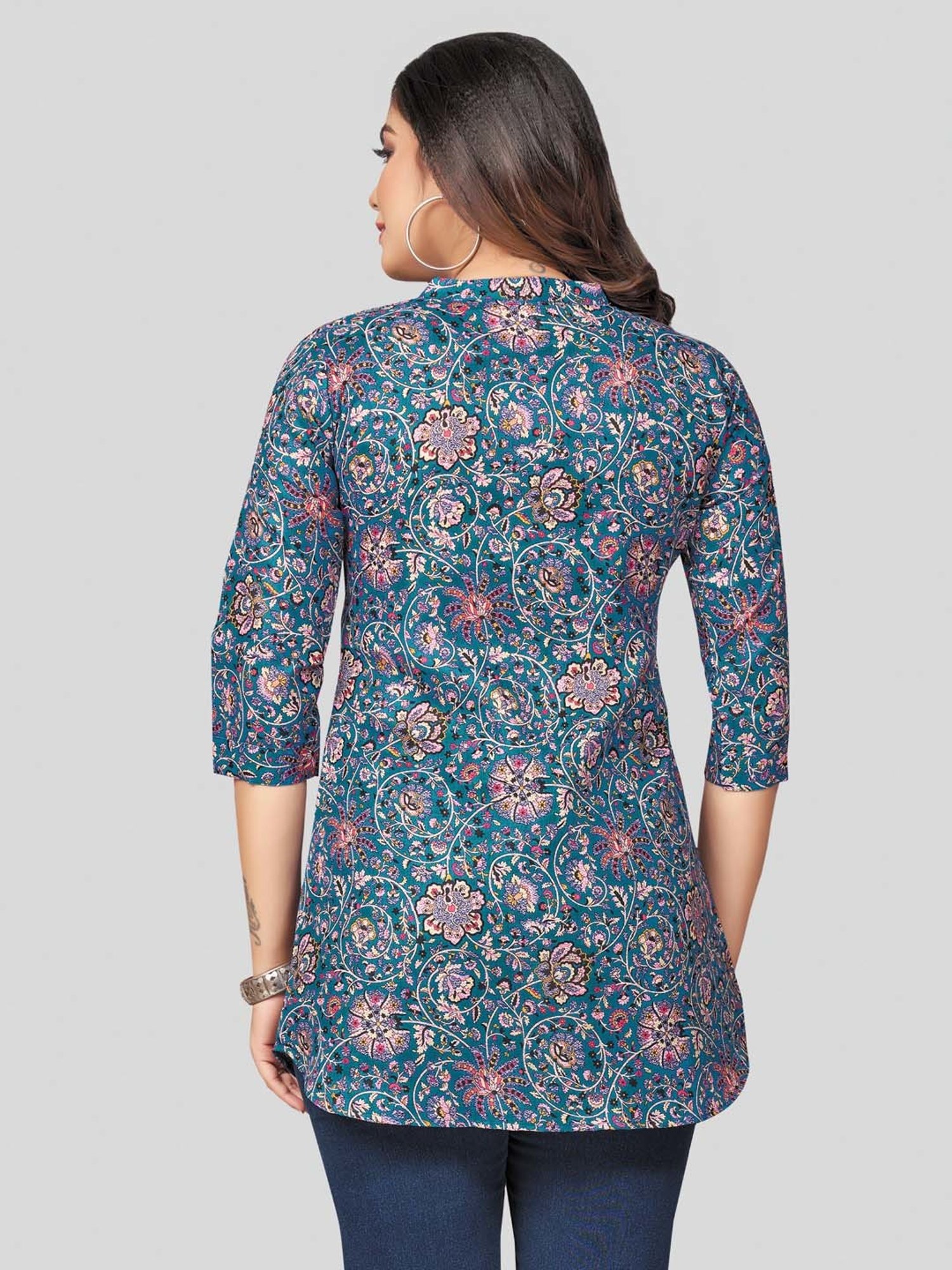 Saree Swarg Blue Printed Short Kurti