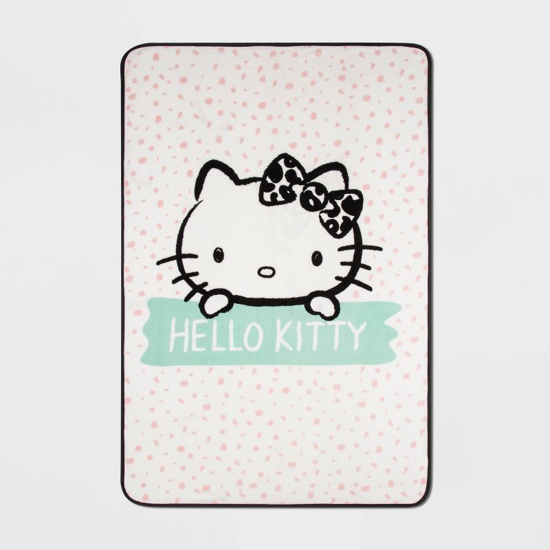 62"x90" Hello Kitty Spotted Blanket Pink