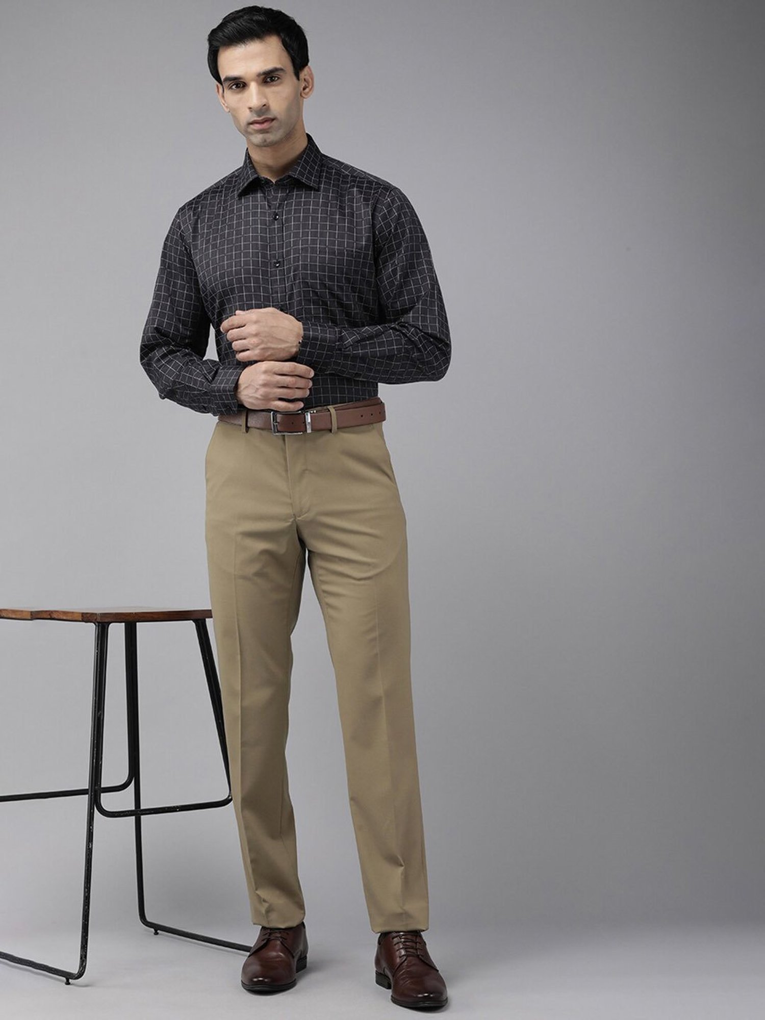 Van Heusen Brown Slim Fit Trousers