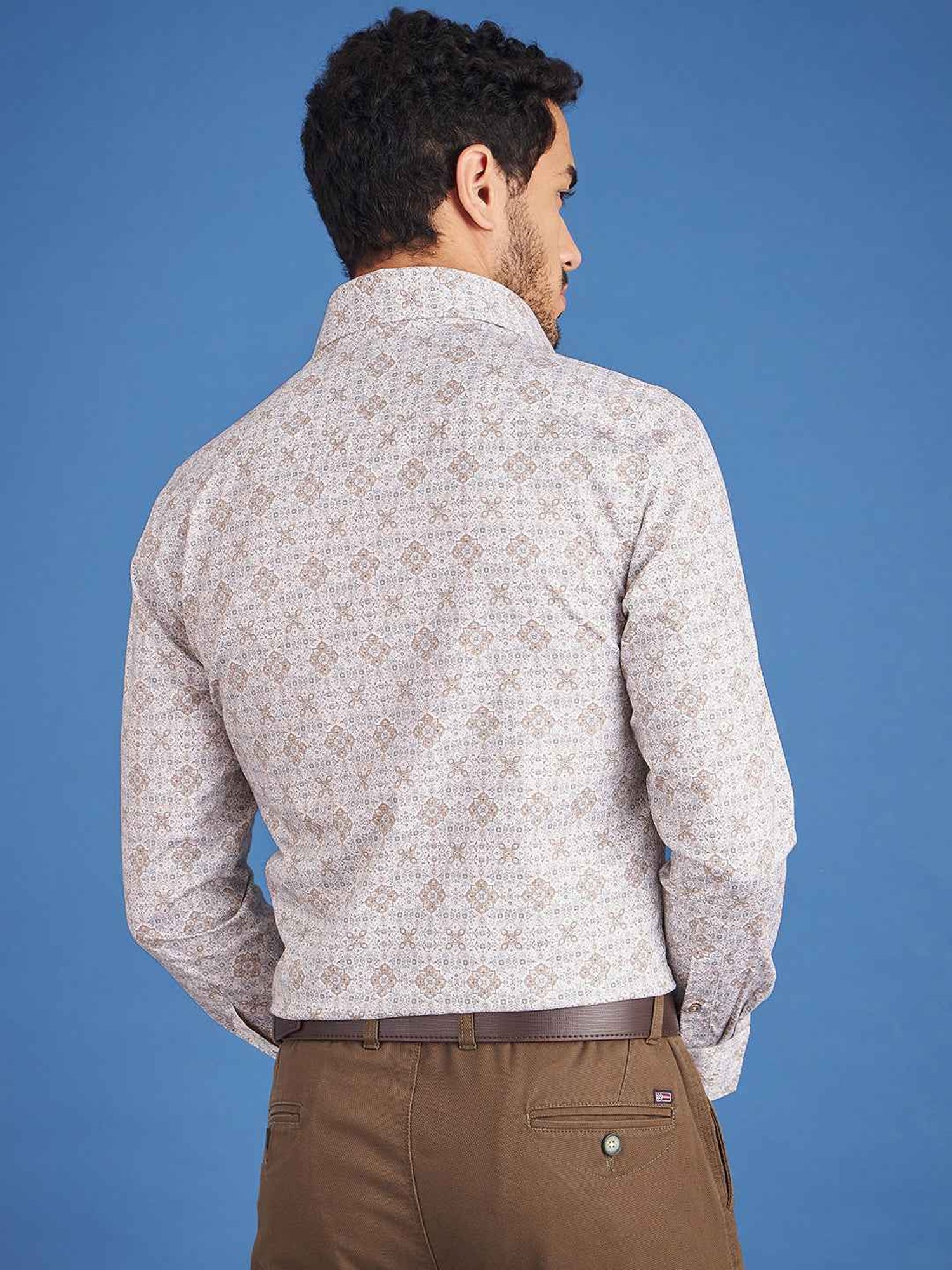 Louis Stitch White And Cream Cotton Regular Fit Printed Shirt
