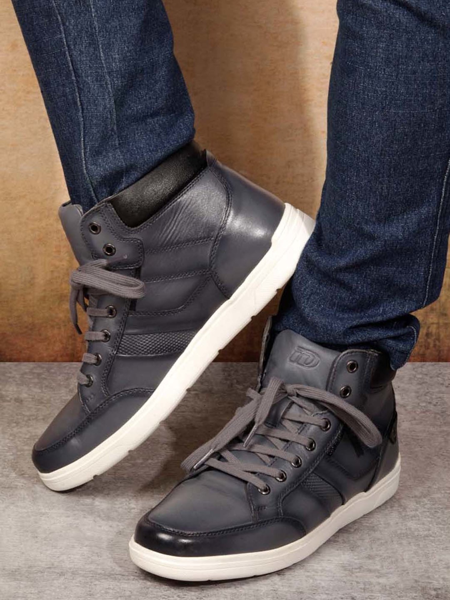 ID Men's Grey Ankle High Sneakers