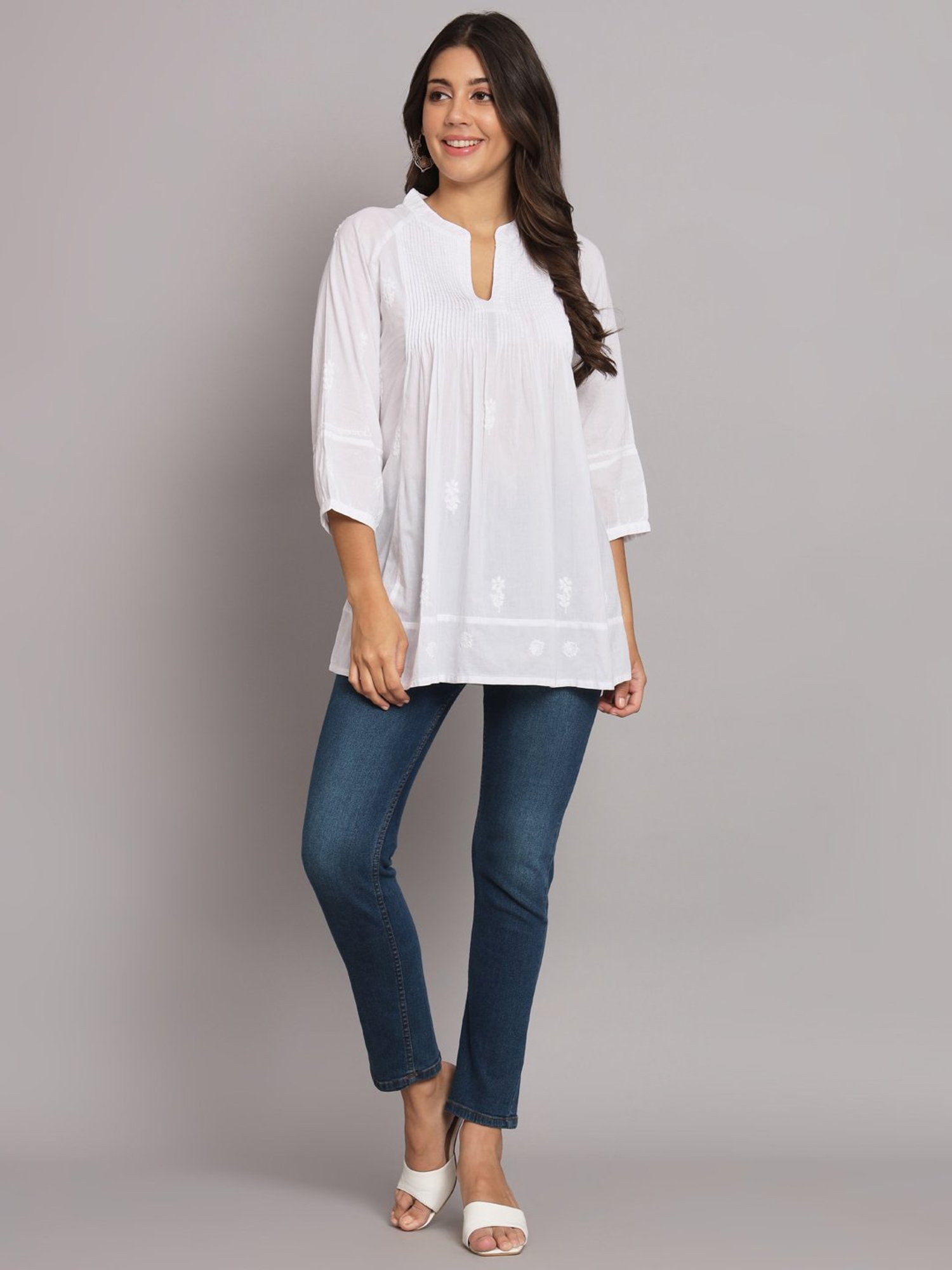 PARAMOUNT CHIKAN White Cotton Lucknowi Chikankari A Line Kurti