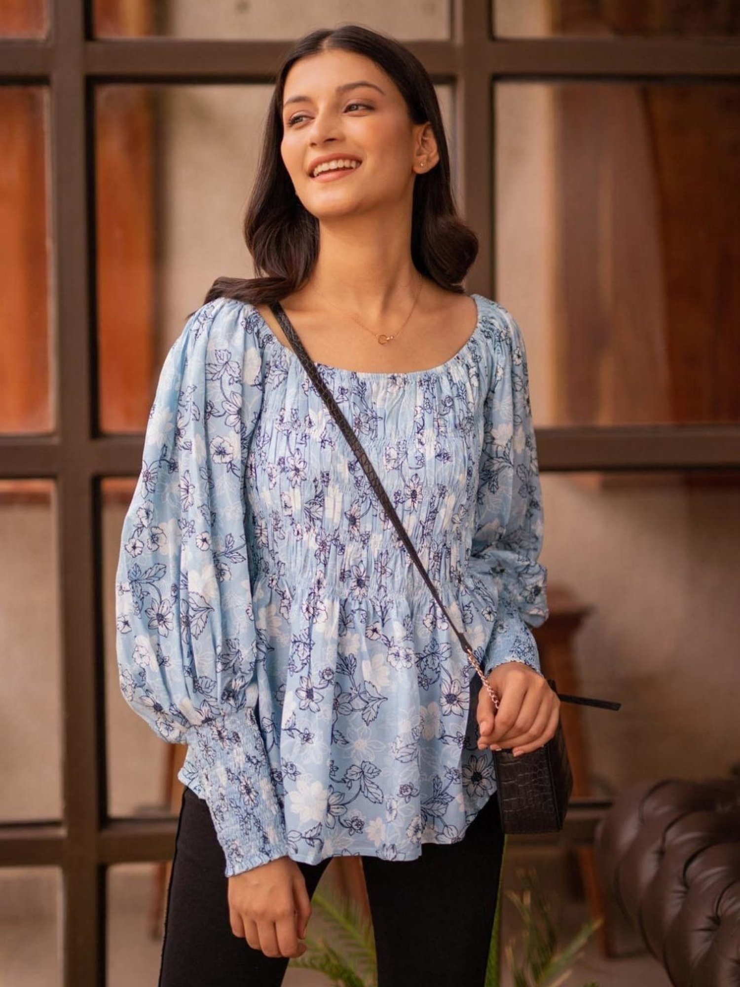 BInfinite Blue Smoked Top