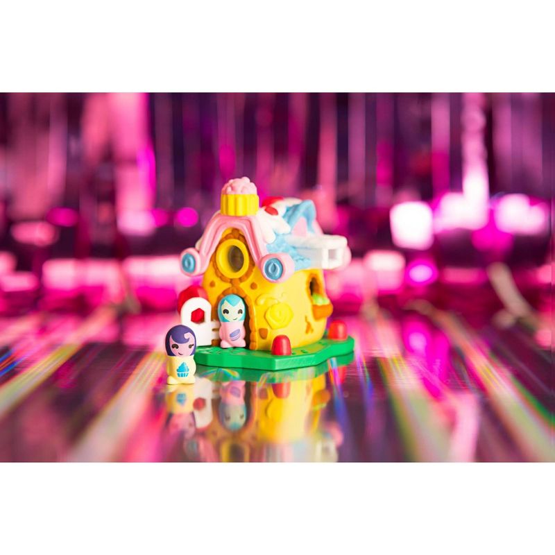 5 Surprise Mini Toys S1 Collectors Case w/ 4 Exclusive Minis