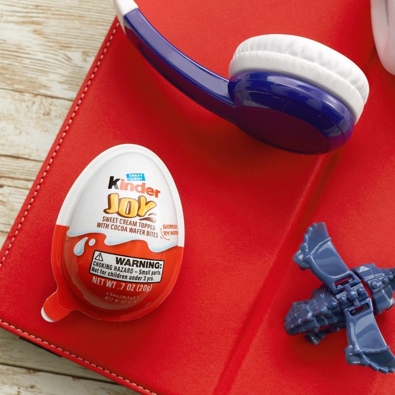 Kinder Joy Sweet Cream Topped with Cocoa Wafer Bites Chocolate Treat + Toy - 6ct