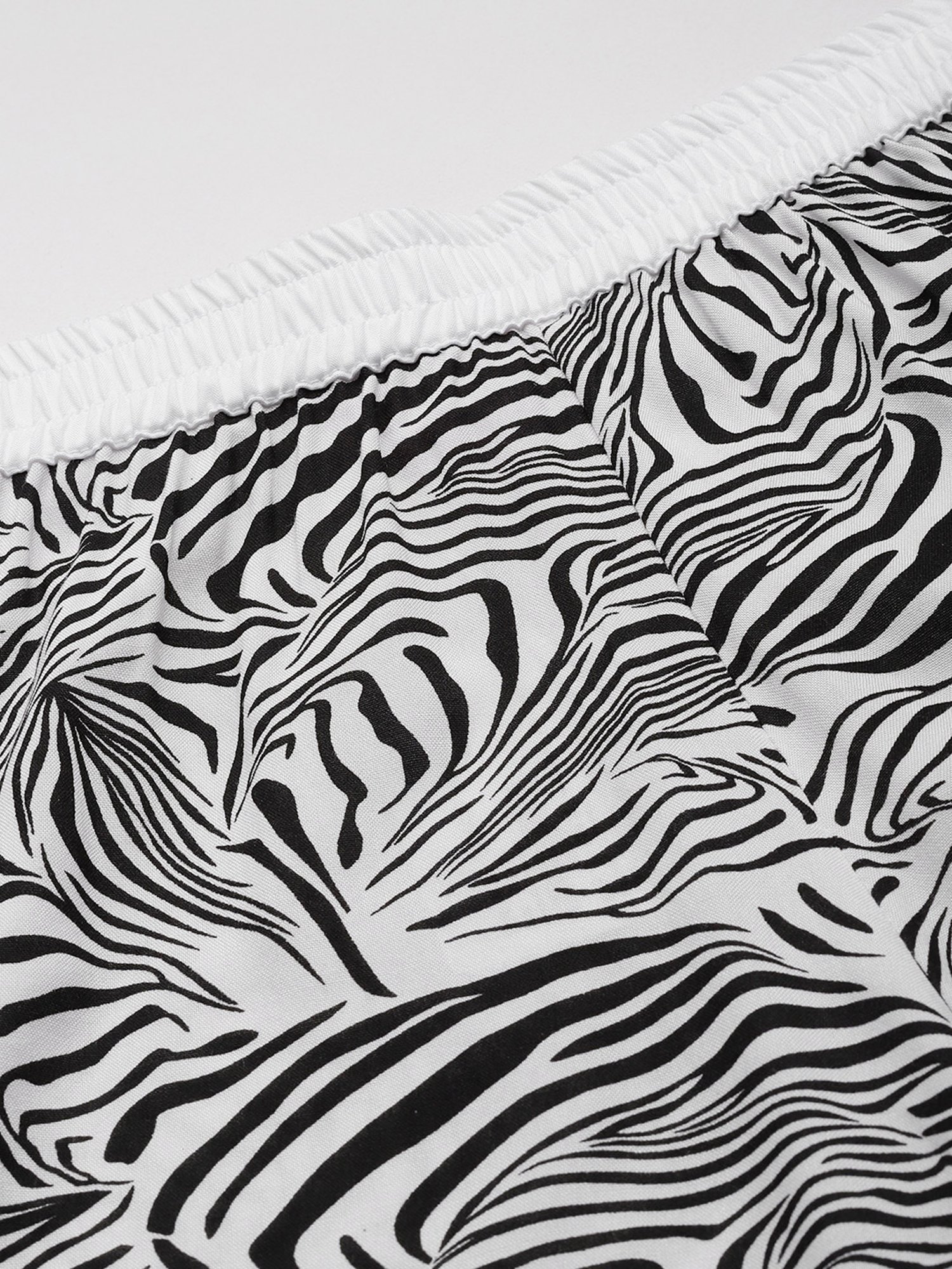 theRebelinme White & Black Printed Relaxed Fit High Rise Plus Size Culottes