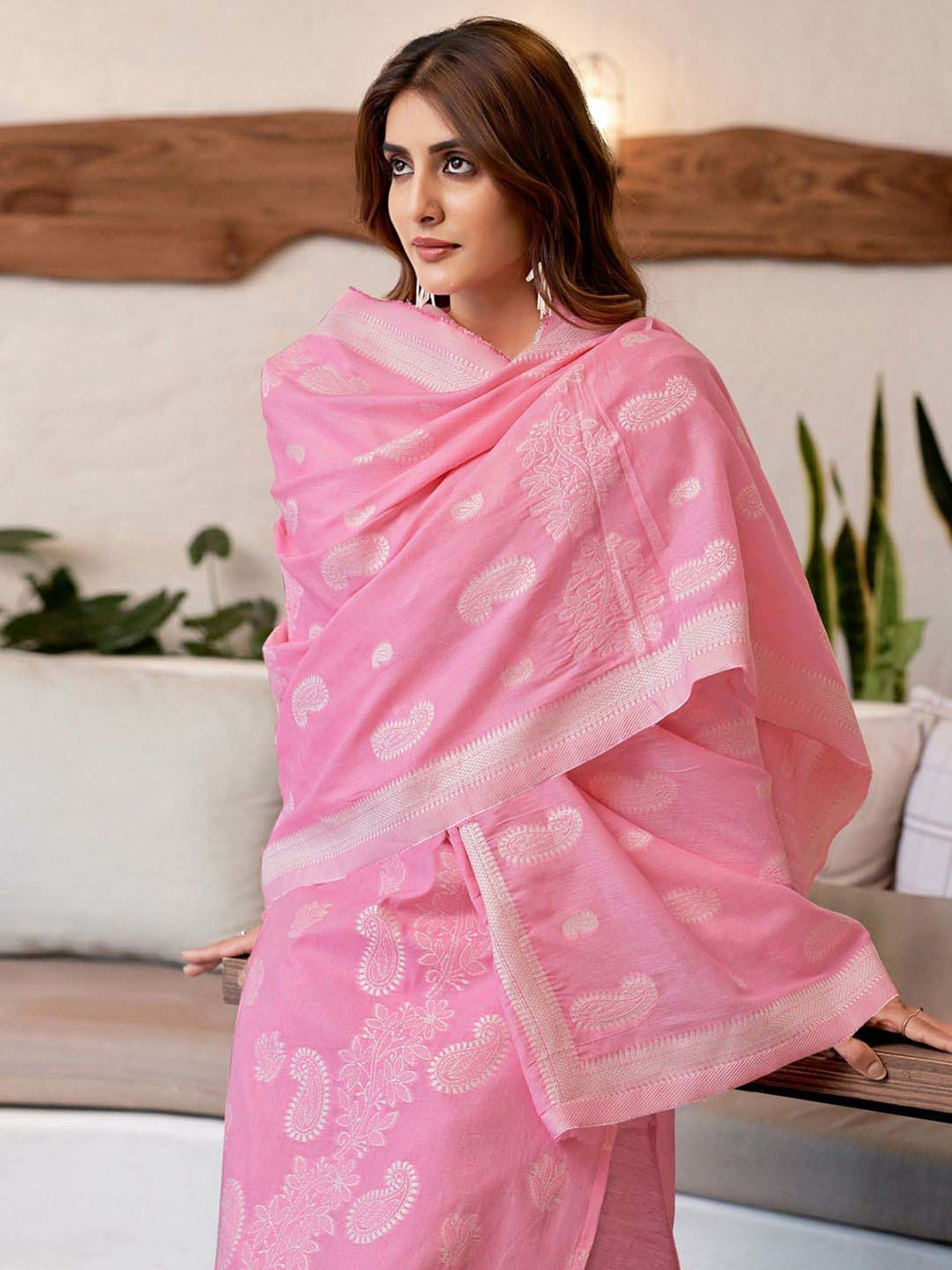 Skylee Pink Cotton Woven Pattern Kurta Pant Set With Dupatta