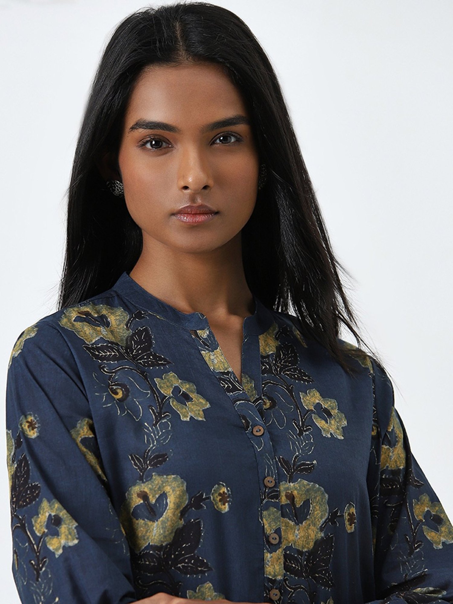 Utsa by Westside Indigo Floral Printed Straight Cotton Kurta