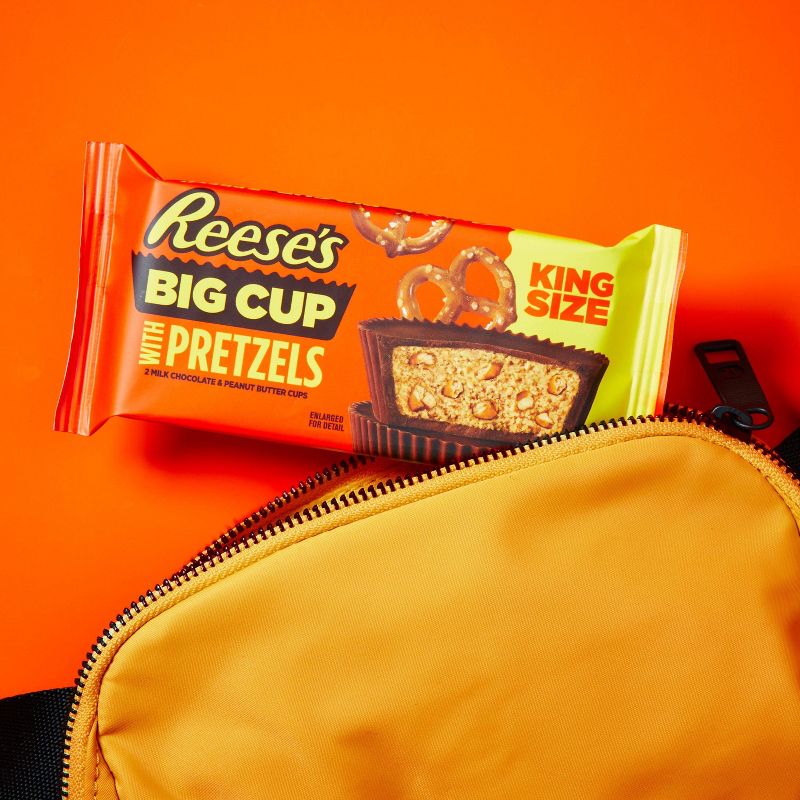 Reese's Stuffed with Pretzels King Size Bar - 2.6oz