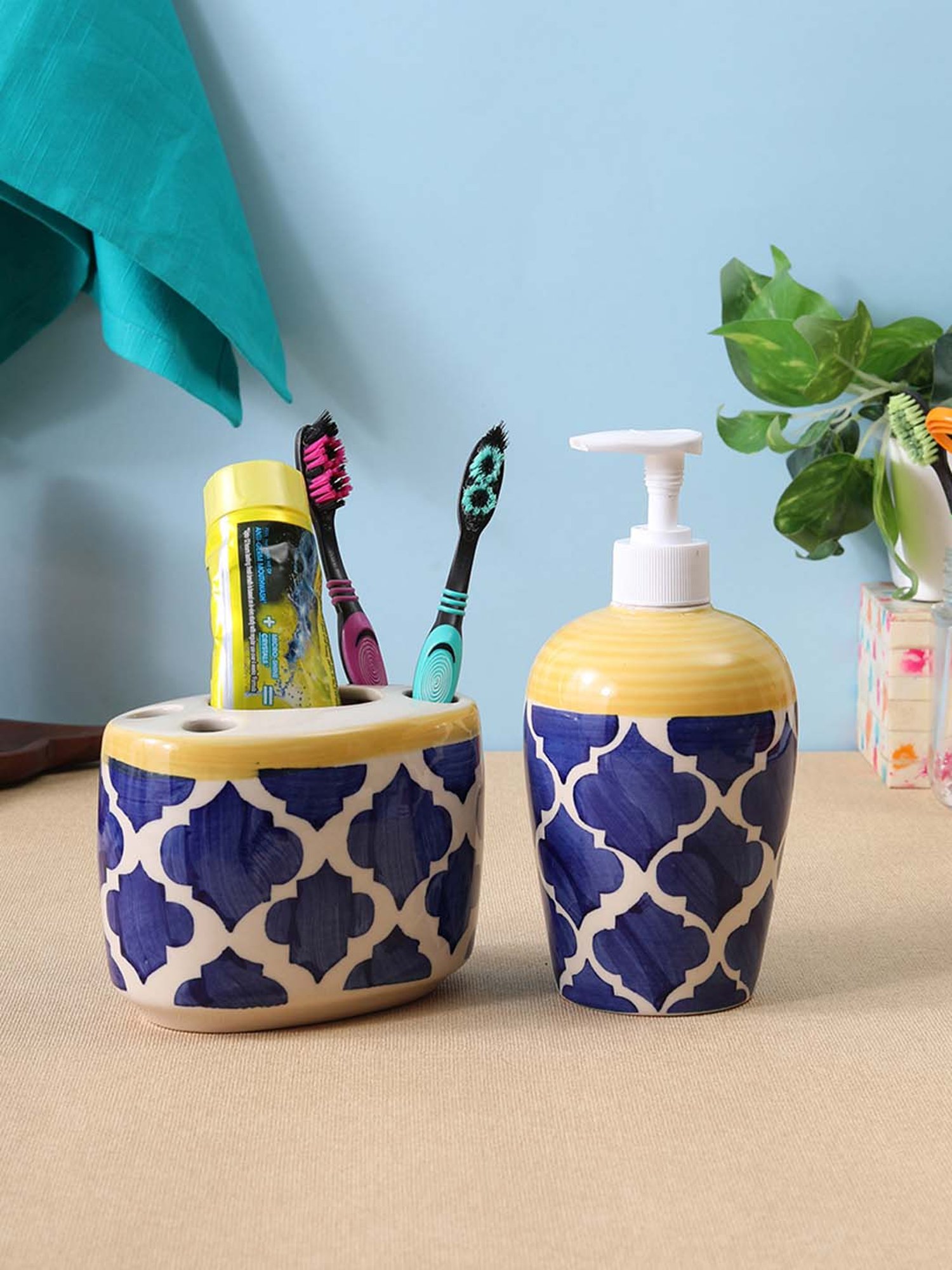 VarEesha Moroccan Navy Blue & Yellow Ceramic Bath Accessories - Set of 2