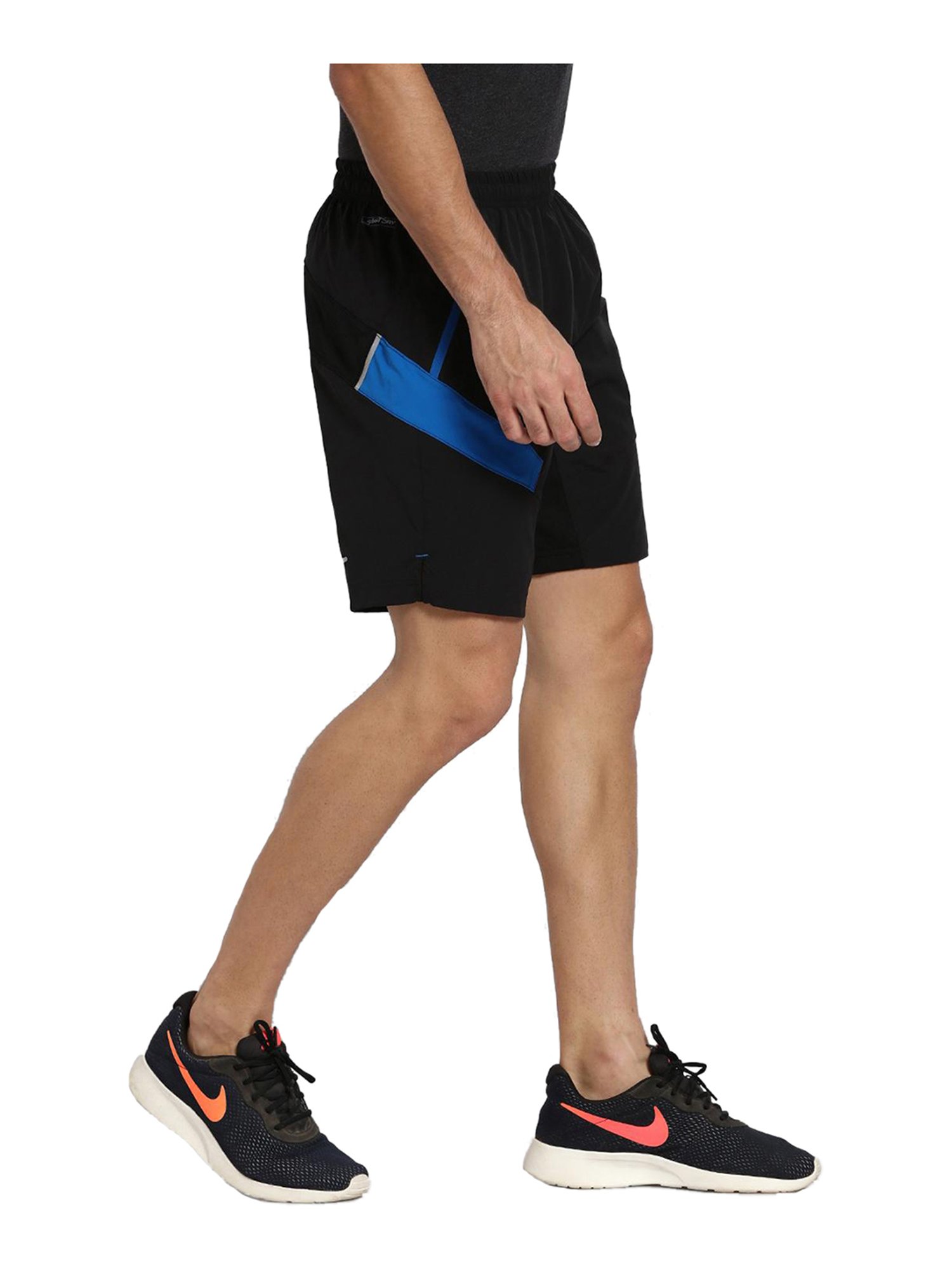 Van Heusen Performance Regular Fit Swift Dry Mesh Panel Solid Shorts - Black