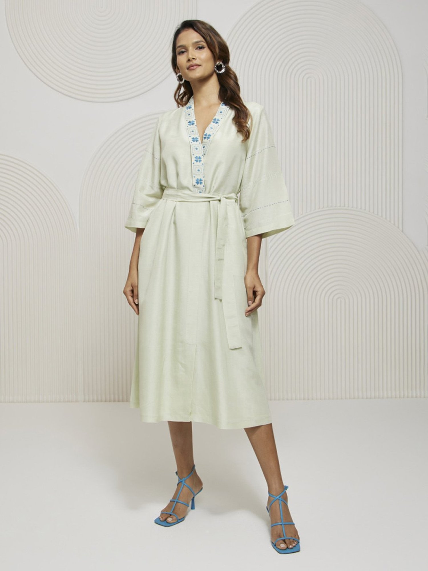 Artagai Cucumber Kimono Style Dress with Belt and Embroidery At Neck
