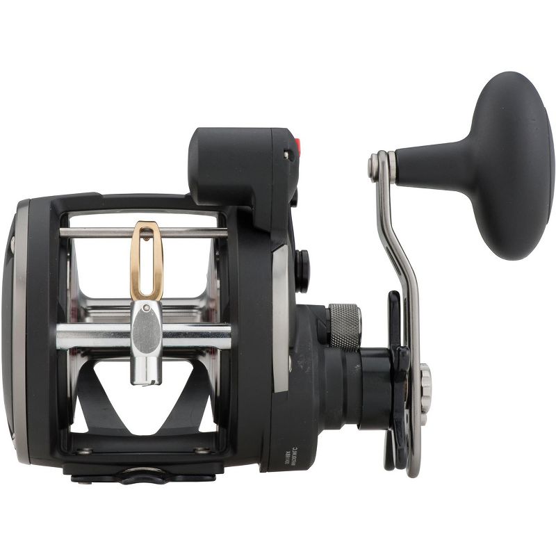 Penn Warfare Level Wind Fishing Reel - Gear Ratio: 3.9:1 - Size 30 - Right Hand
