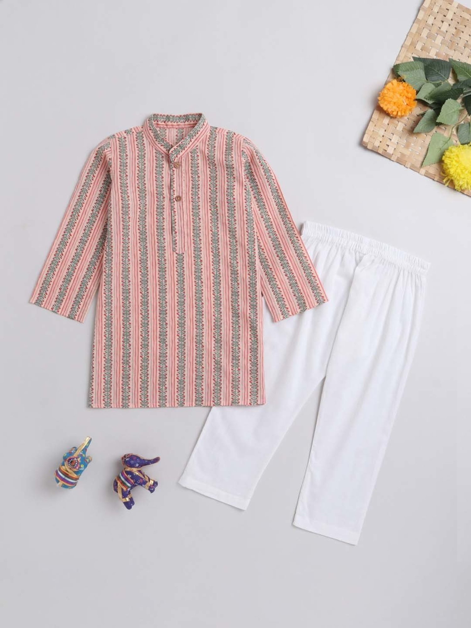 The Magic Wand Kids Peach & White Cotton Printed Full Sleeves Kurta Set