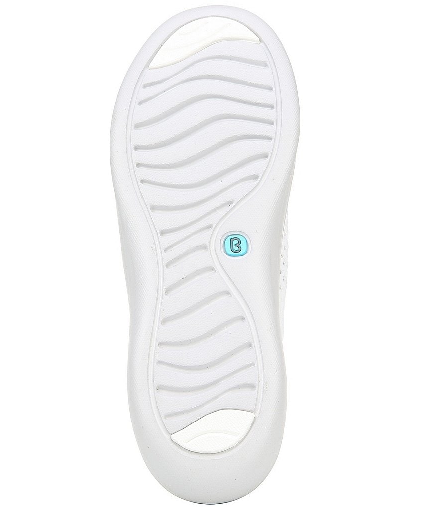 Trotters Kiera Suede Kitten Heel Pumps