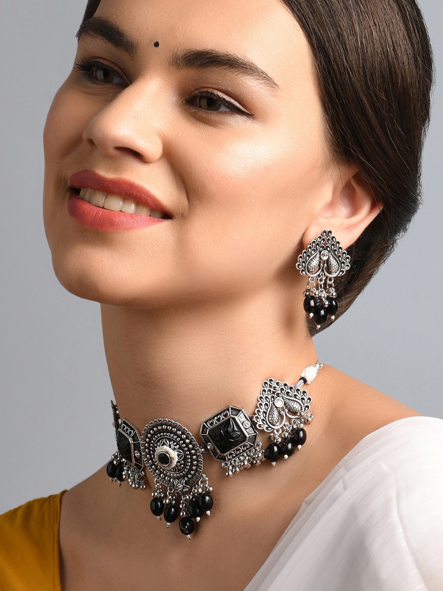 Fida Ethnic Black Jewellery Set