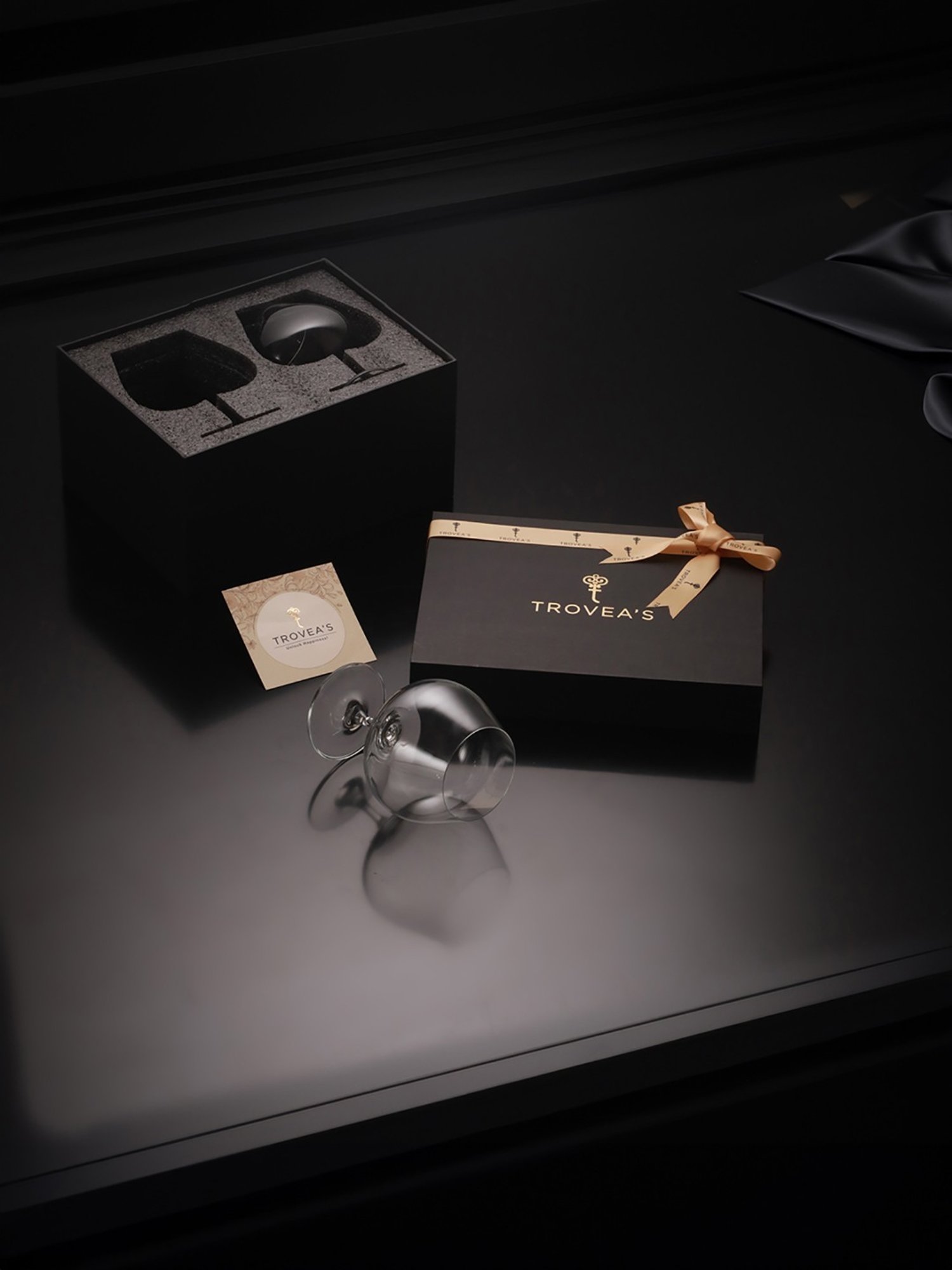 Trovea's Goblet of Firewater Brandy Transparent Glass Cocktail Glass - Set of 4