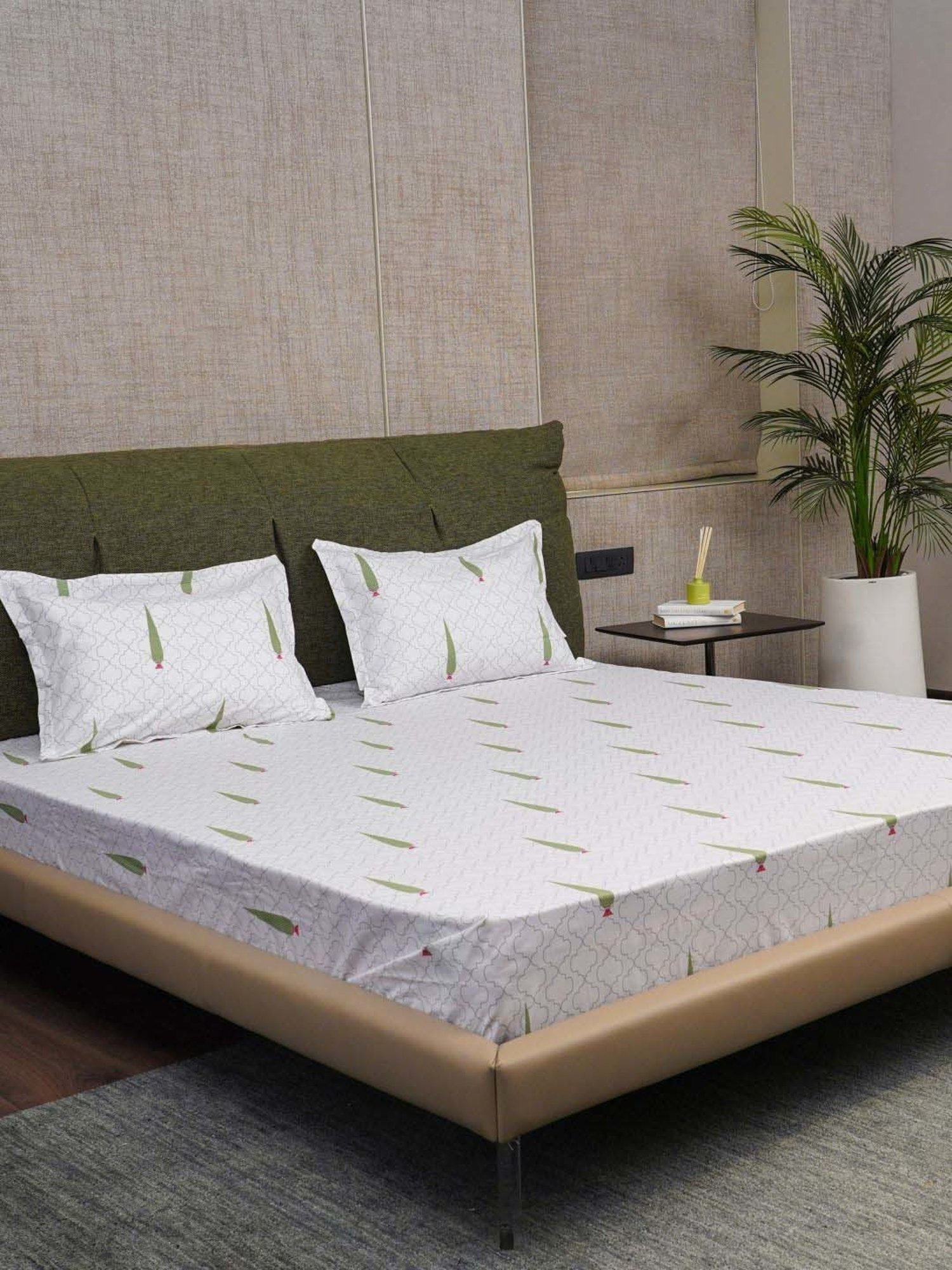 Urban Space White & Green Cotton 200 TC Pinewood Single Bedsheet with 1 Pillow Cover