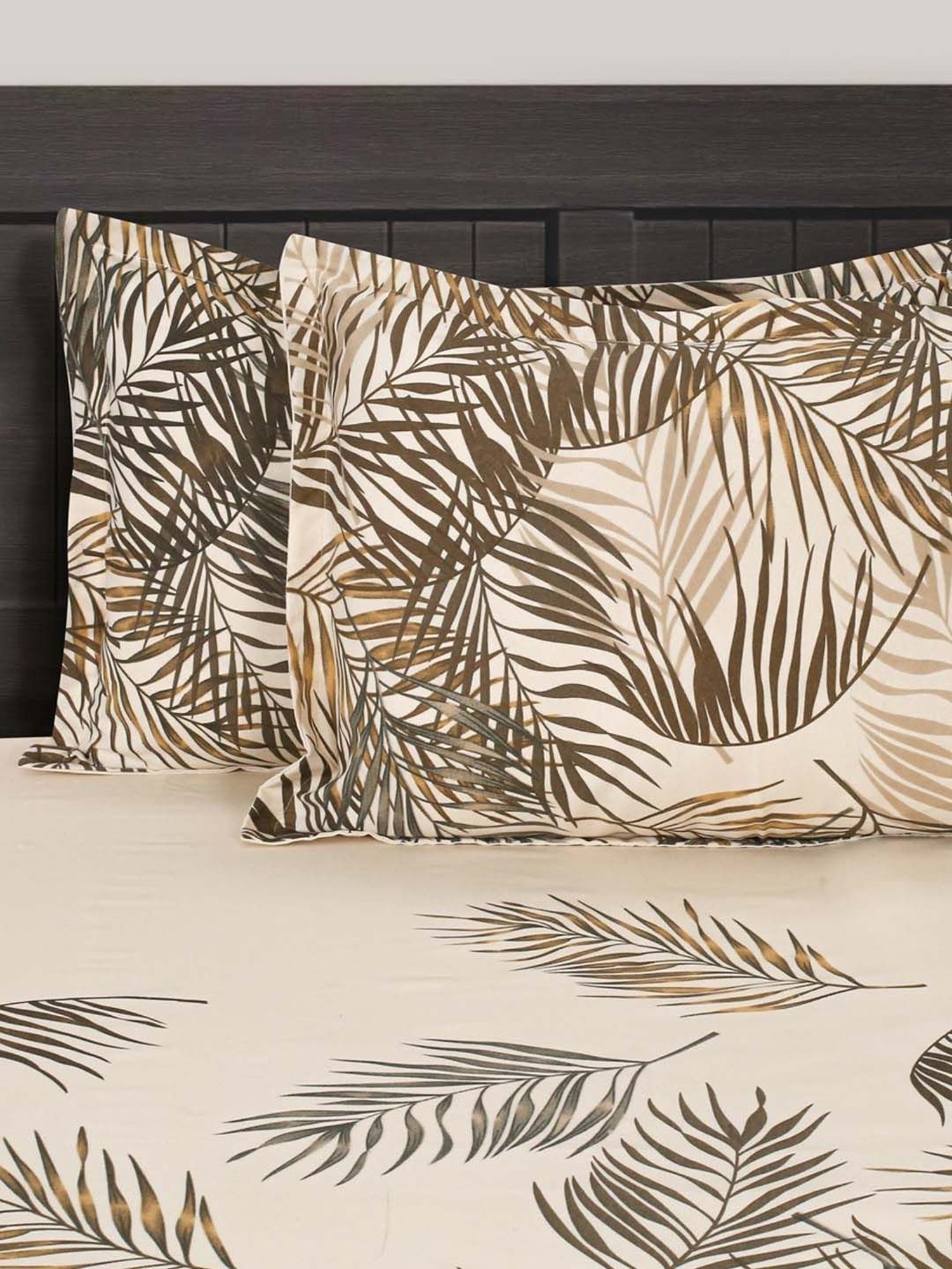 Swayam Brown & Beige Cotton 144 TC, 1 Double Bedsheet With 2 Pillow Cover