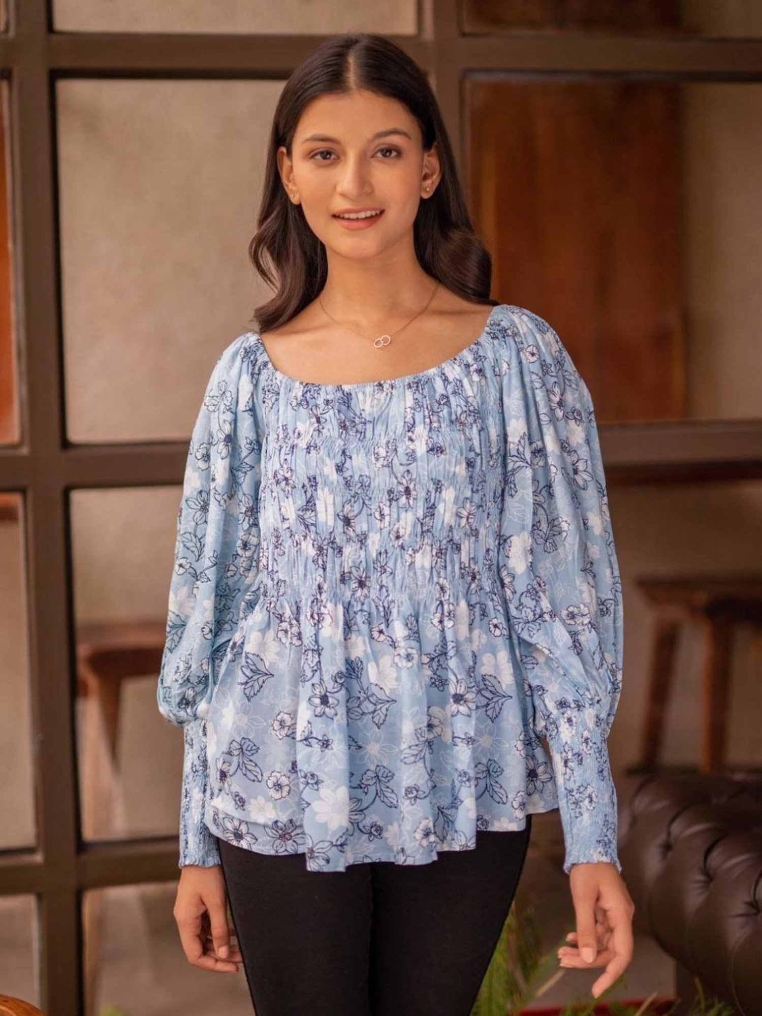 BInfinite Blue Smoked Top