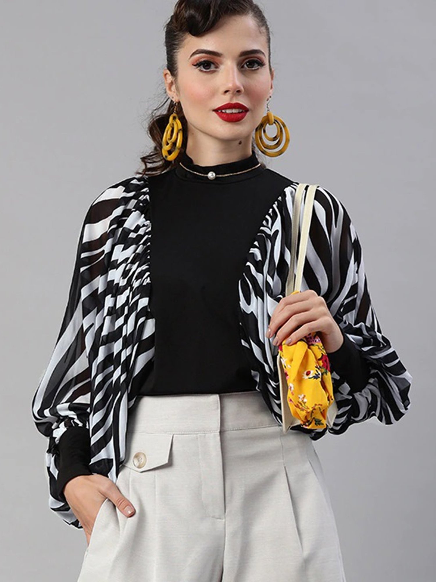 KASSUALLY Black & White Animal Print Top