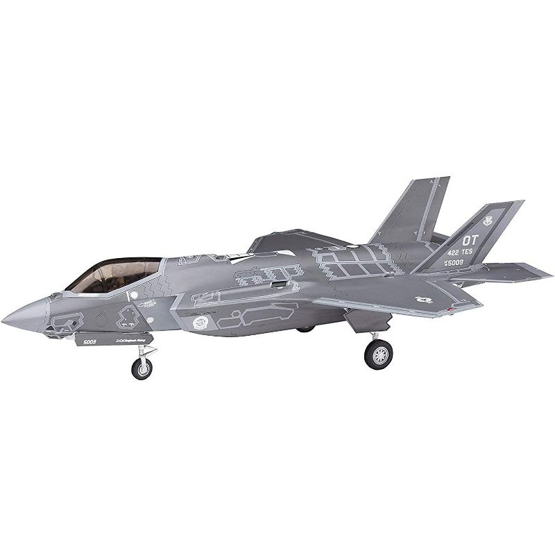 Hasegawa F-35A Lightning II E42 1/72 Scale Plastic Model Kit