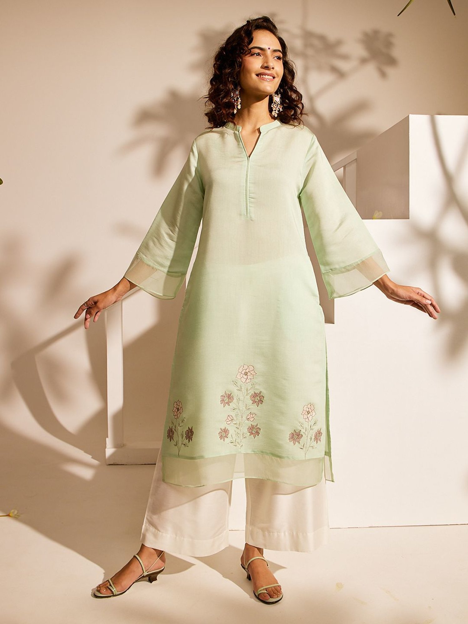 Daali Green Malai Silk Mandarin Collar 3/4 Sleeves Blooming Mood Kurta with Two Pockets