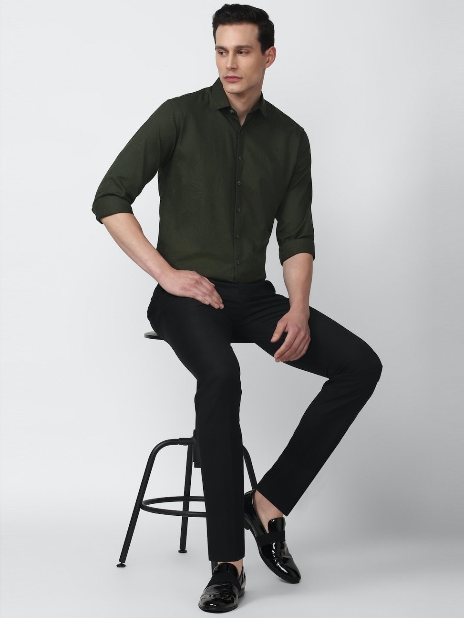 V Dot Green Cotton Slim Fit Printed Shirt