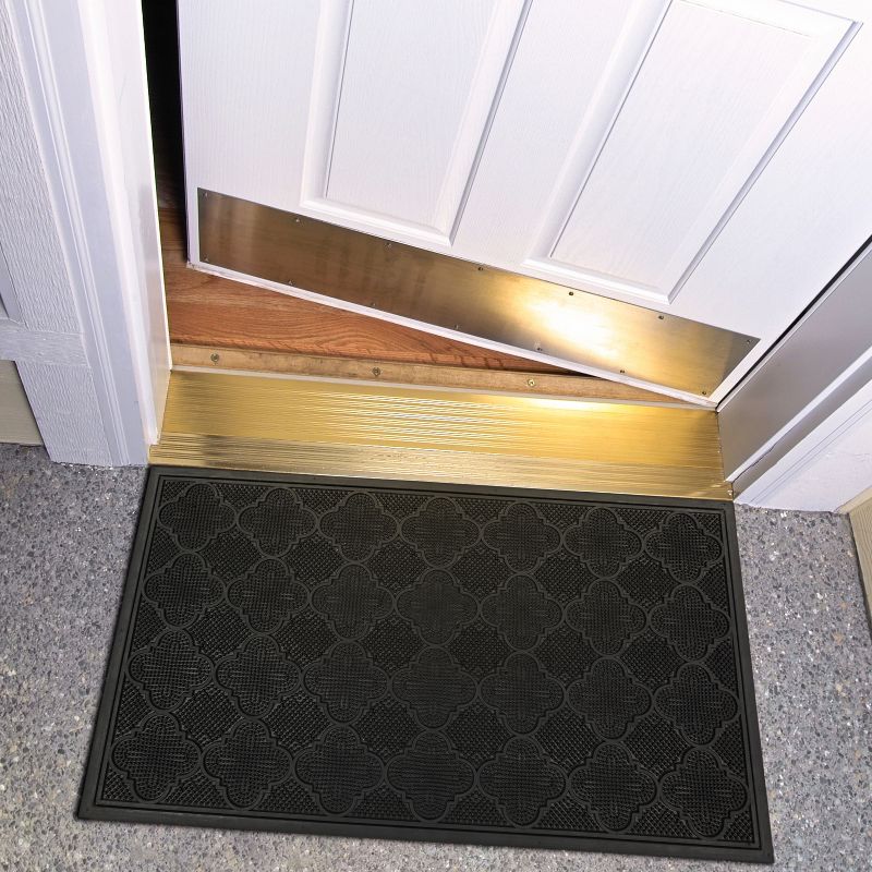 1'6"X2'6" Solid Doormat Black - Mohawk