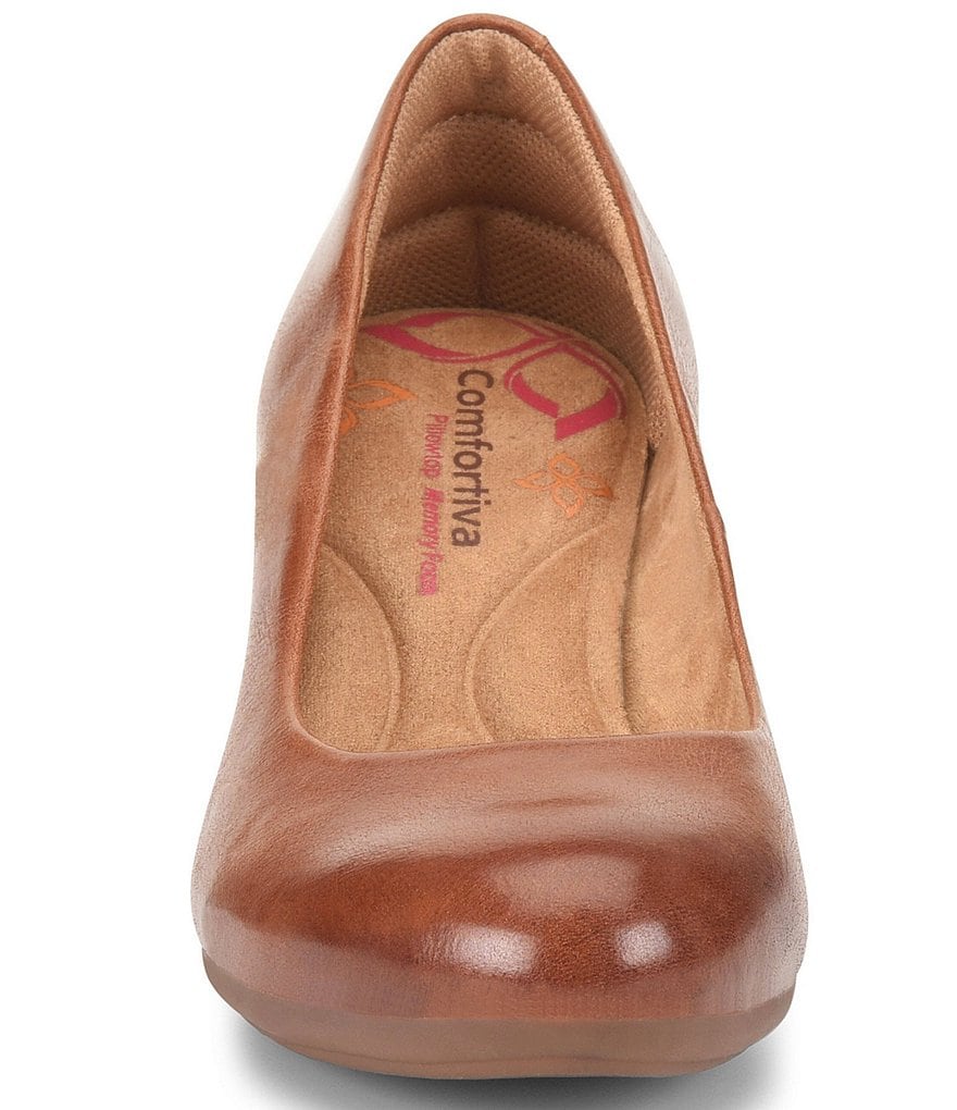 Comfortiva Amora Leather Block Heel Pumps