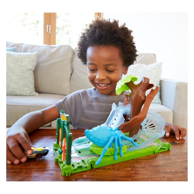 Hot Wheels Mega Garage Play Set