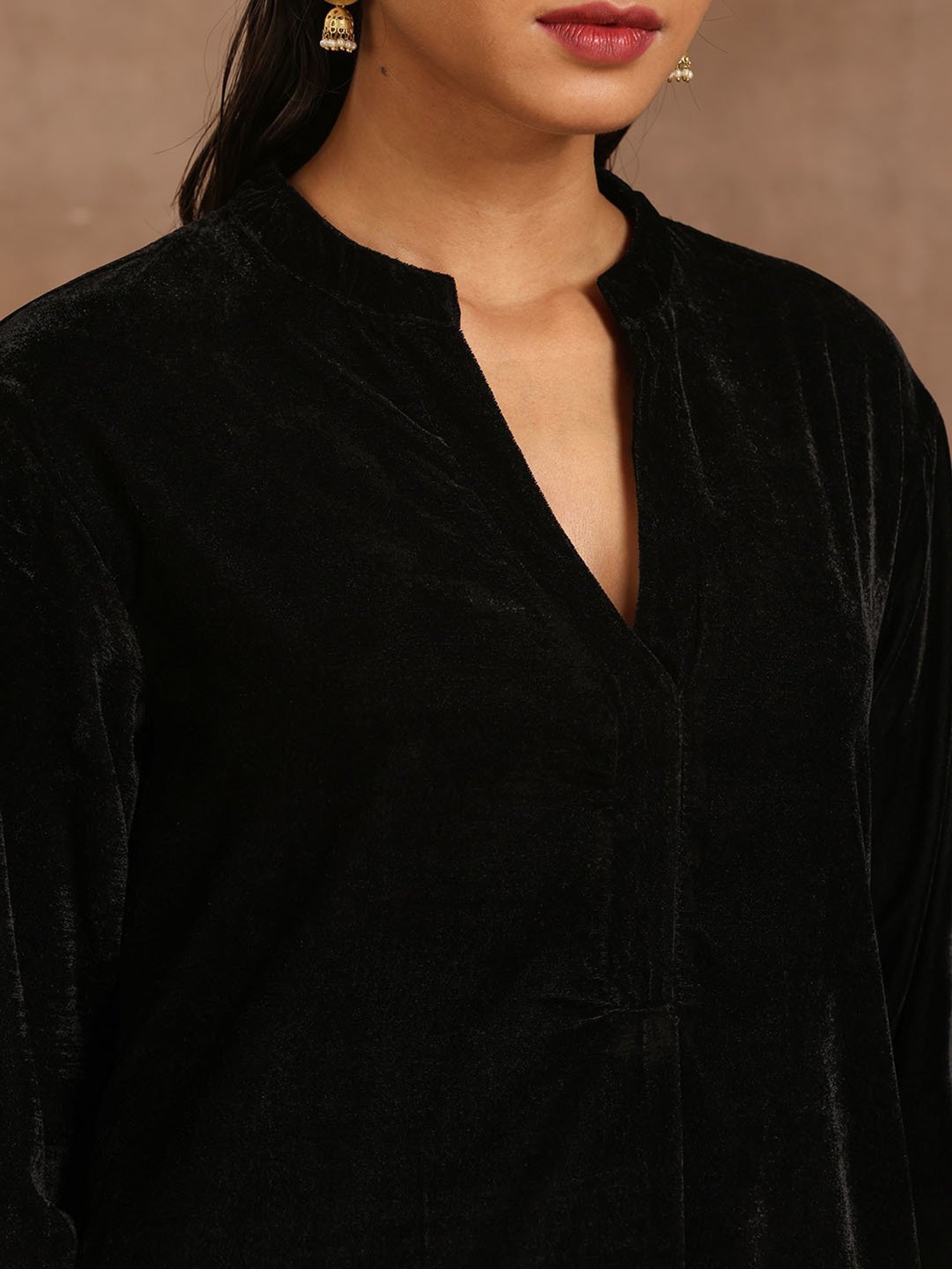 true Browns Black Velvet Kurta Pant Set