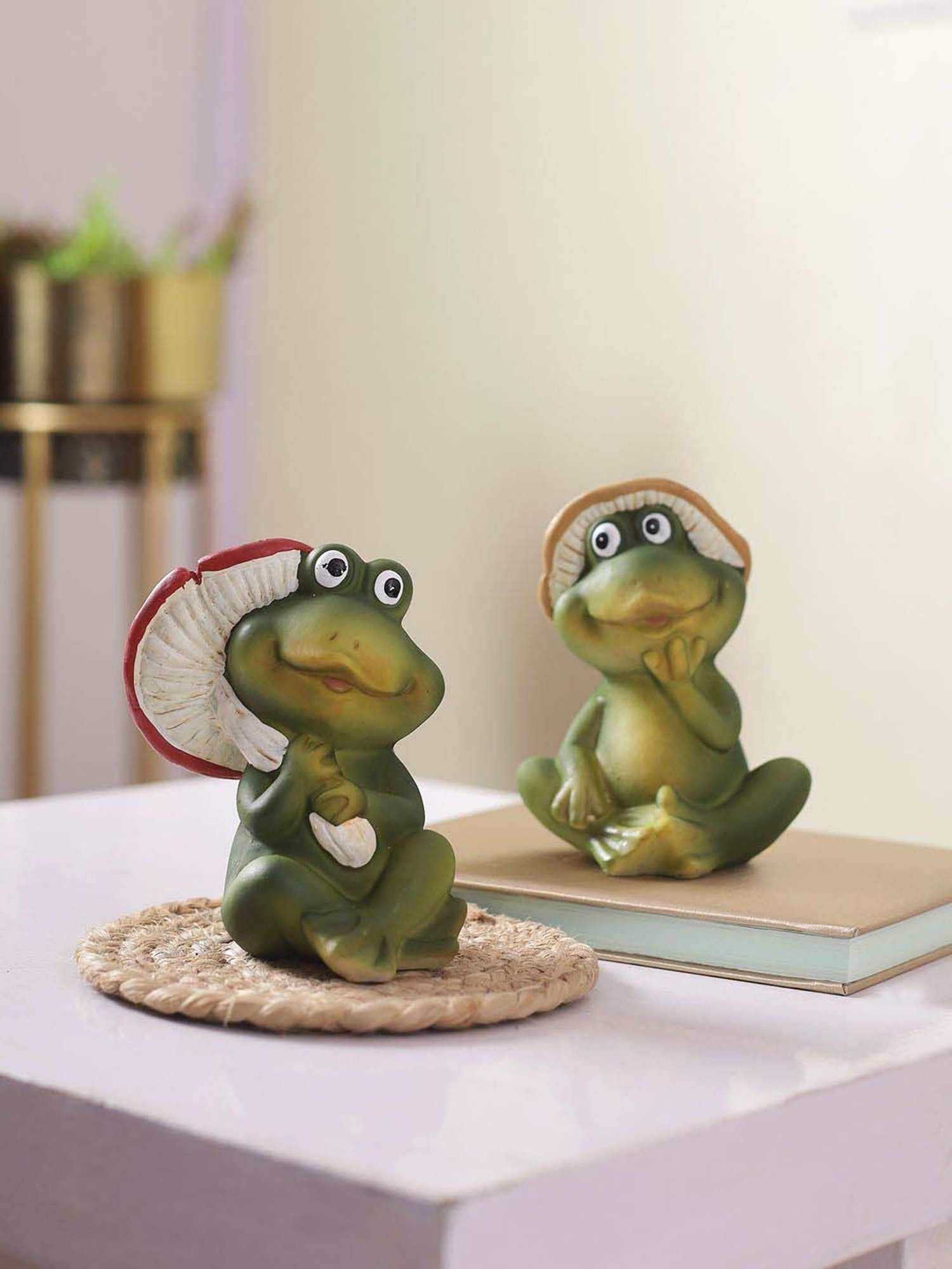 Tayhaa Multicolor Polyresin Frog Showpiece - Set of 2