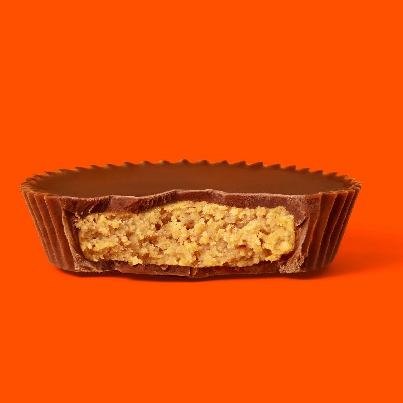 2.8oz Reese's Peanut Butter Cup King Size