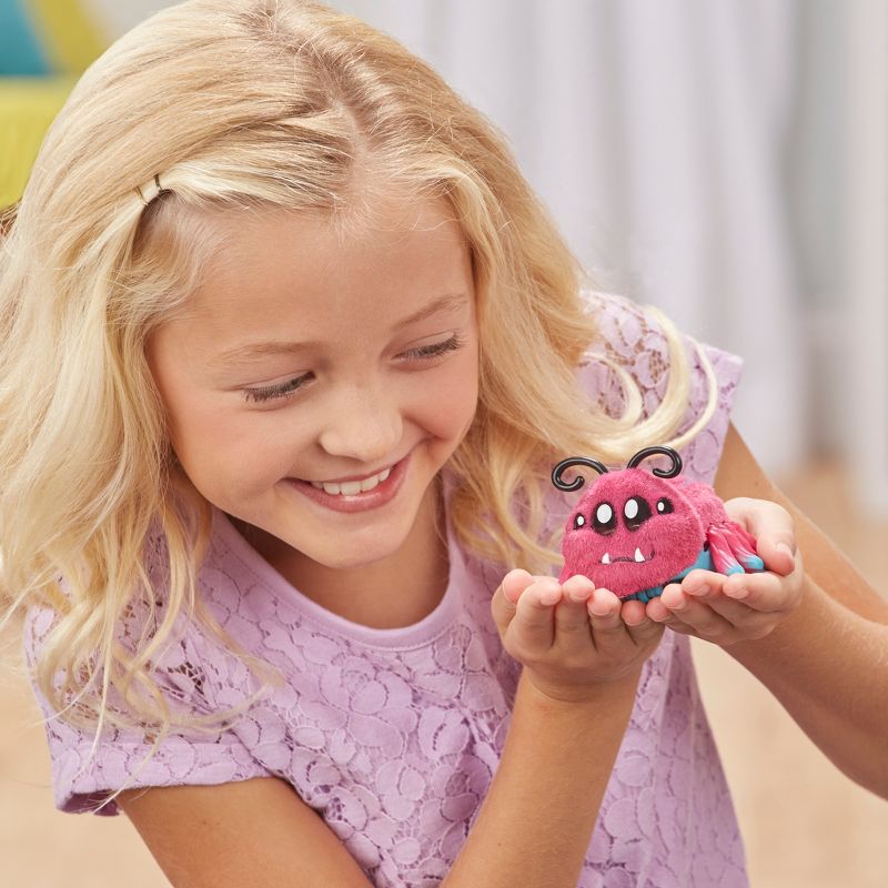 Yellies! Fuzzbo Voice-Activated Spider Pet