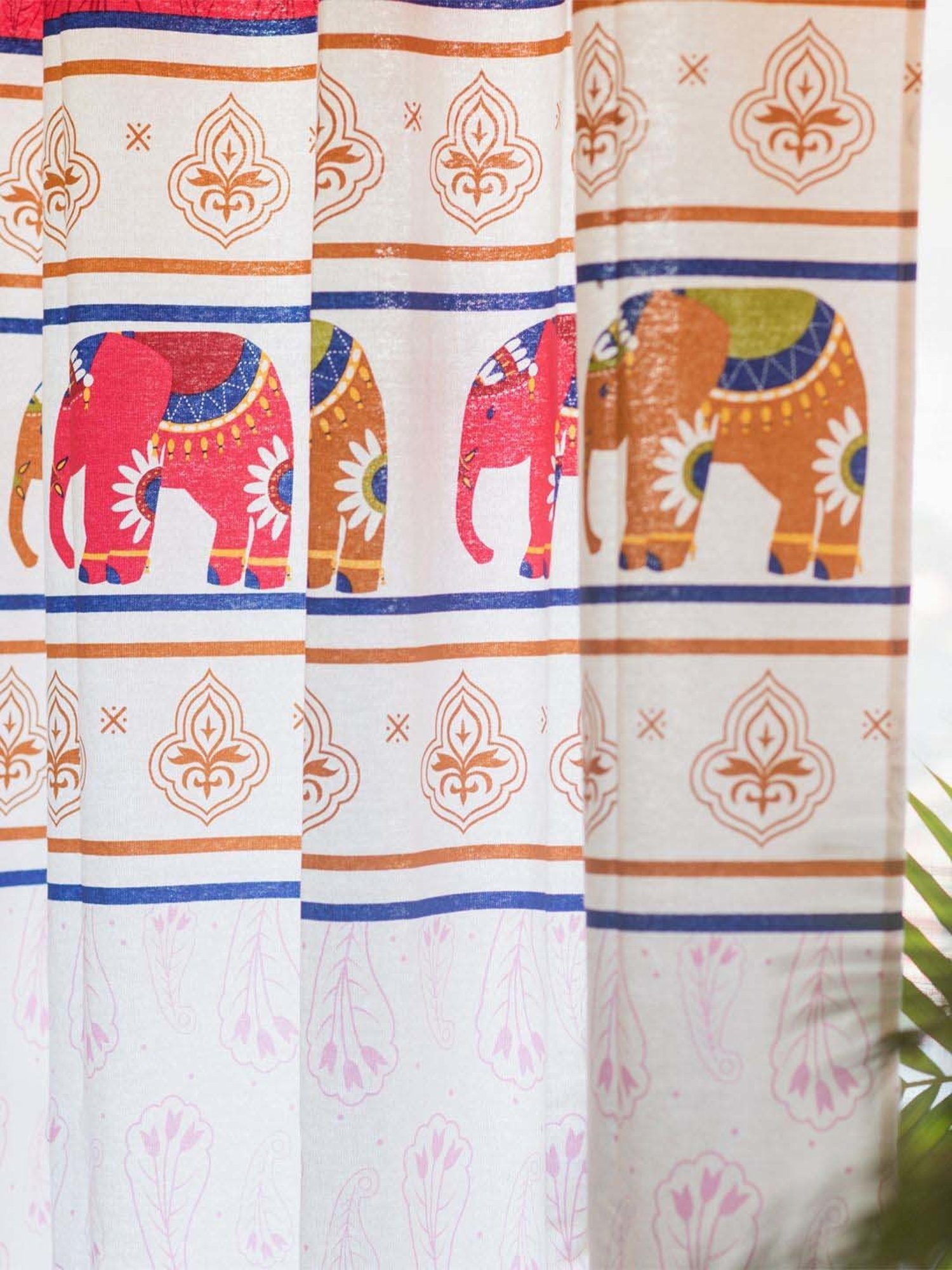 Urban Space Red Cotton Window Curtain With Tieback & Eyelet - Set of 2