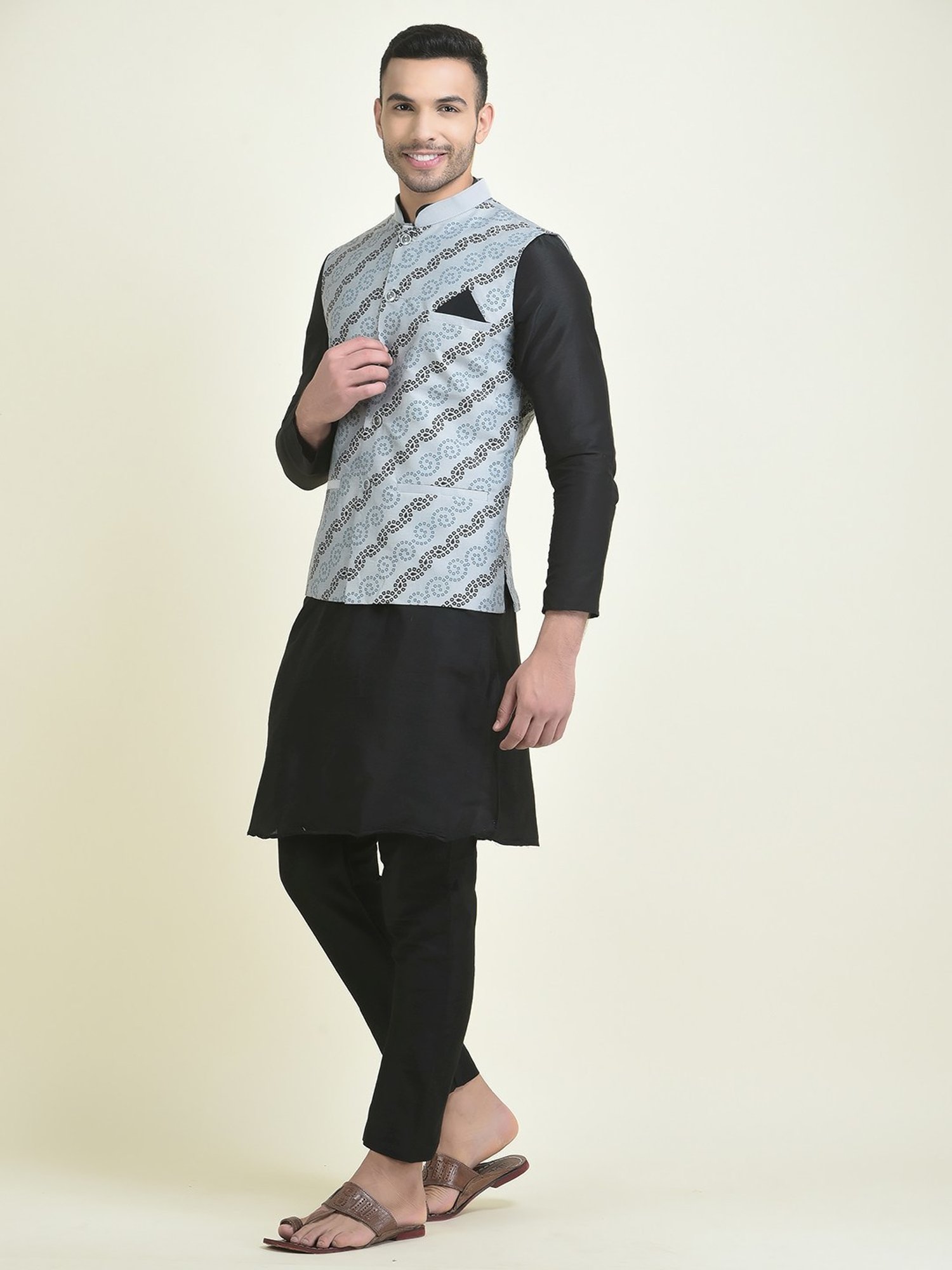 Deyann Silver & Black Regular Fit Printed Kurta Set With Jacket