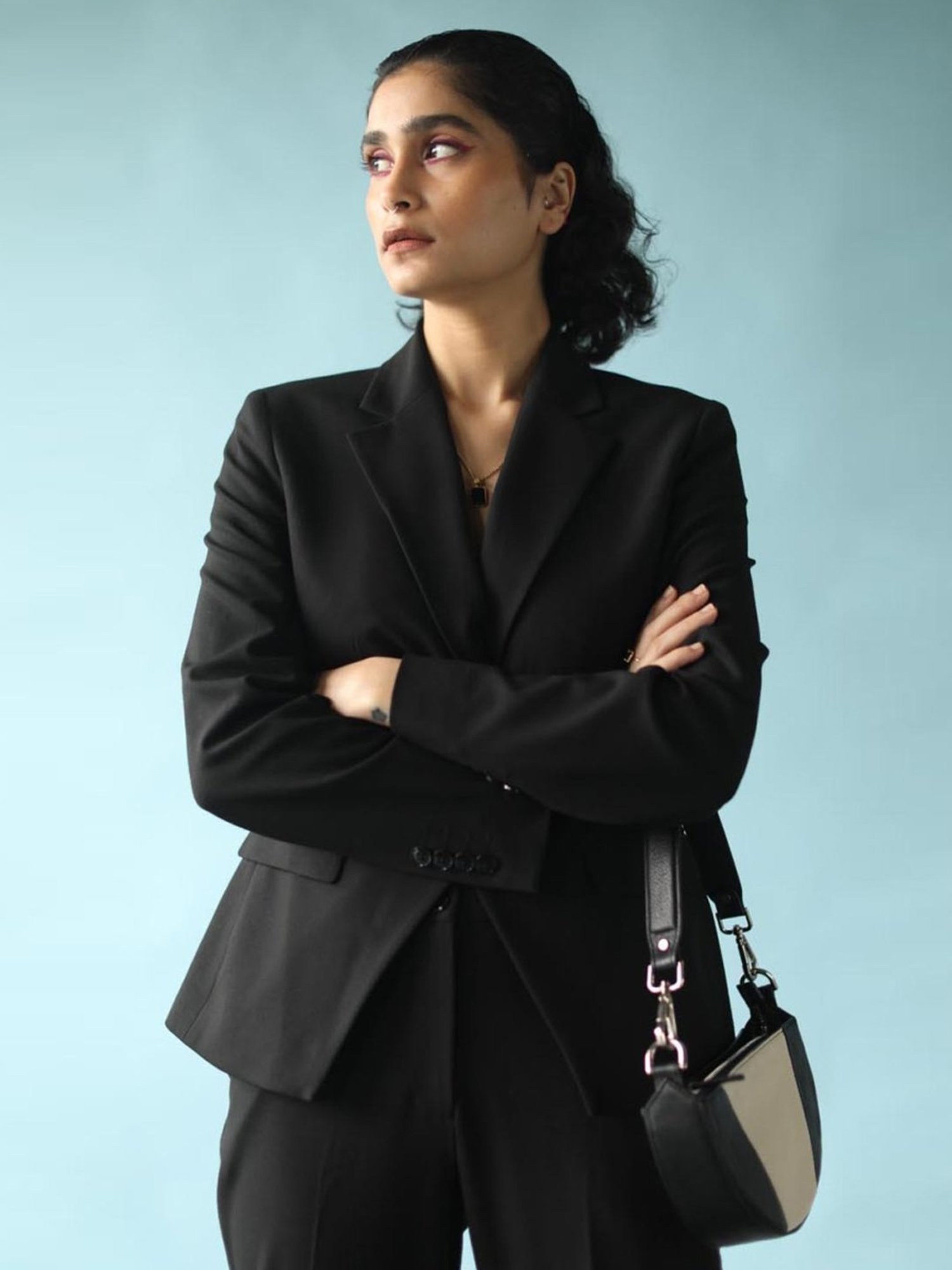 Qua Black The Indra Blazer