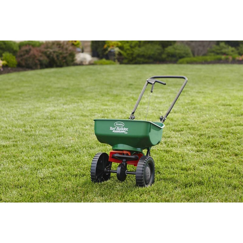 Scotts Turf Builder Edgeguard Mini Broadcast Spreader
