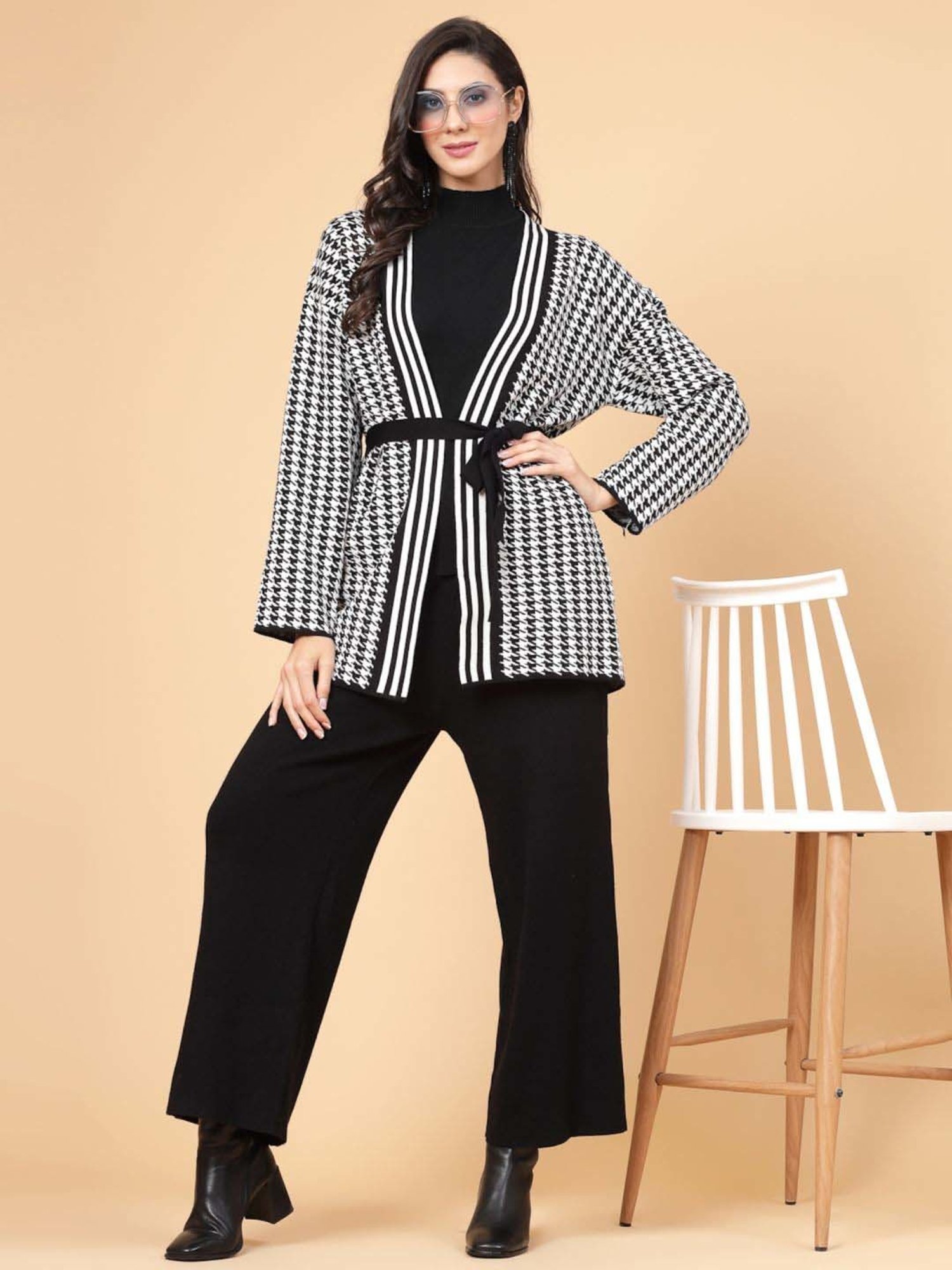 Mafadeny Black Printed Top Pants Set With Shrug