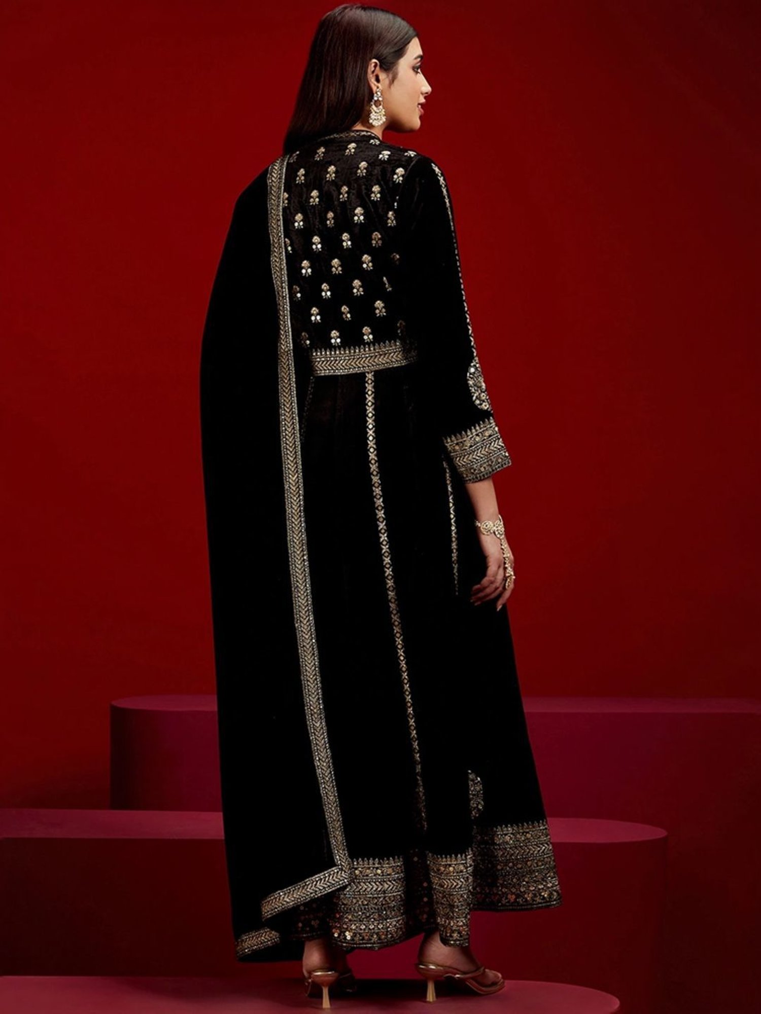 Libas Art Black Embroidered Kurta Pant Set With Dupatta