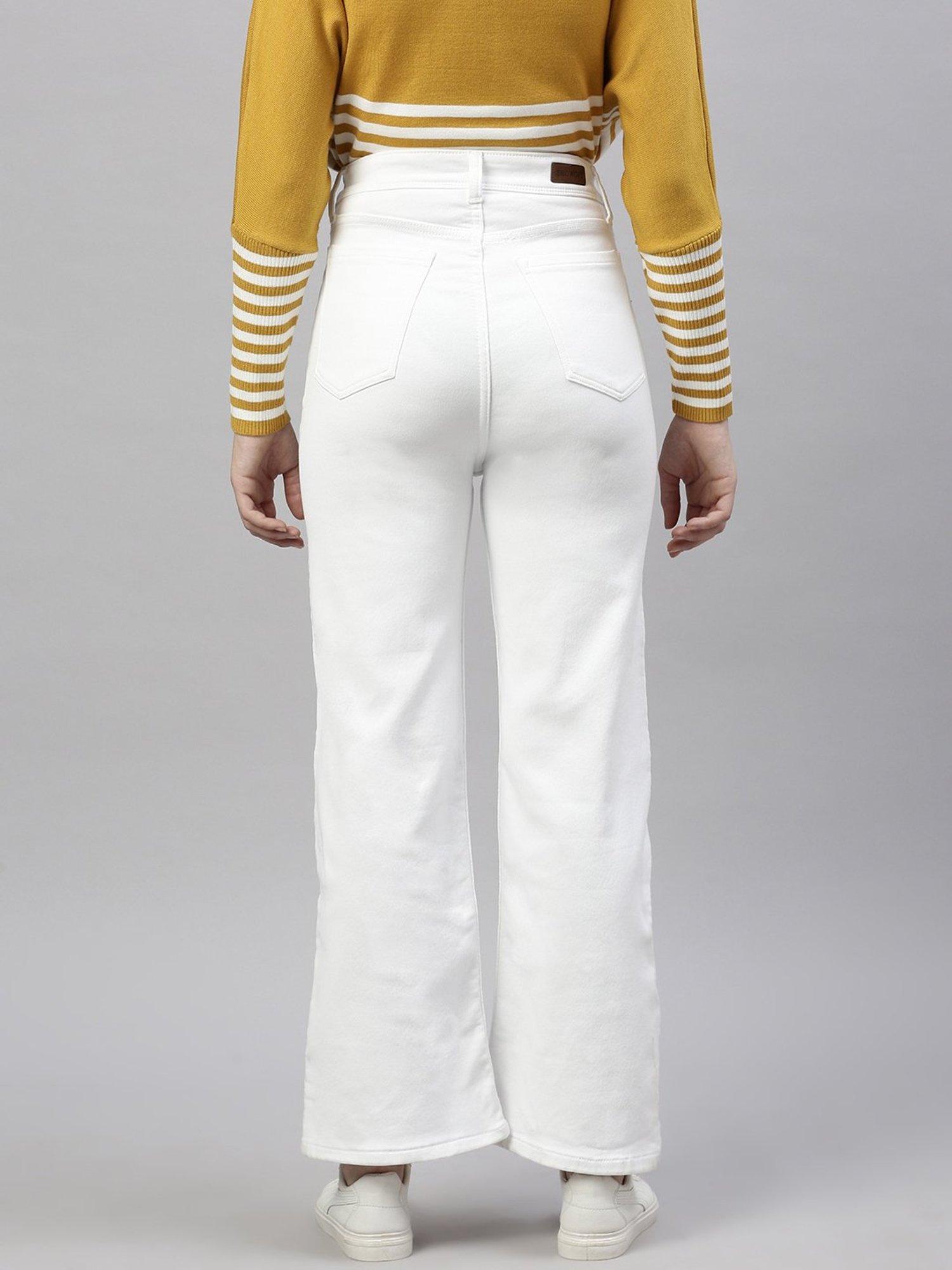 SHOWOFF White Relaxed Fit Mid Rise Jeans