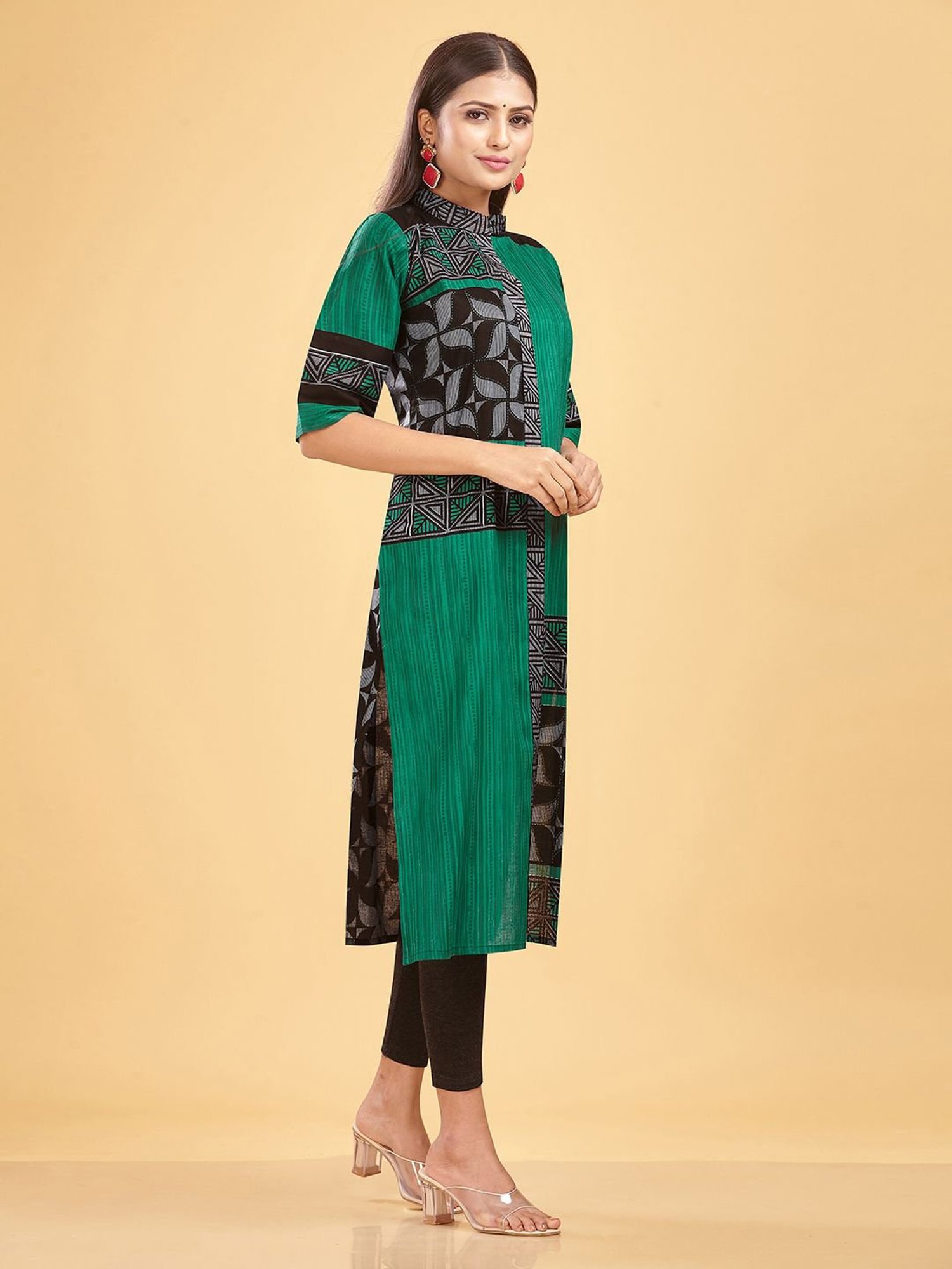 SHANVIKA Green Printed Cotton Straight Kurta